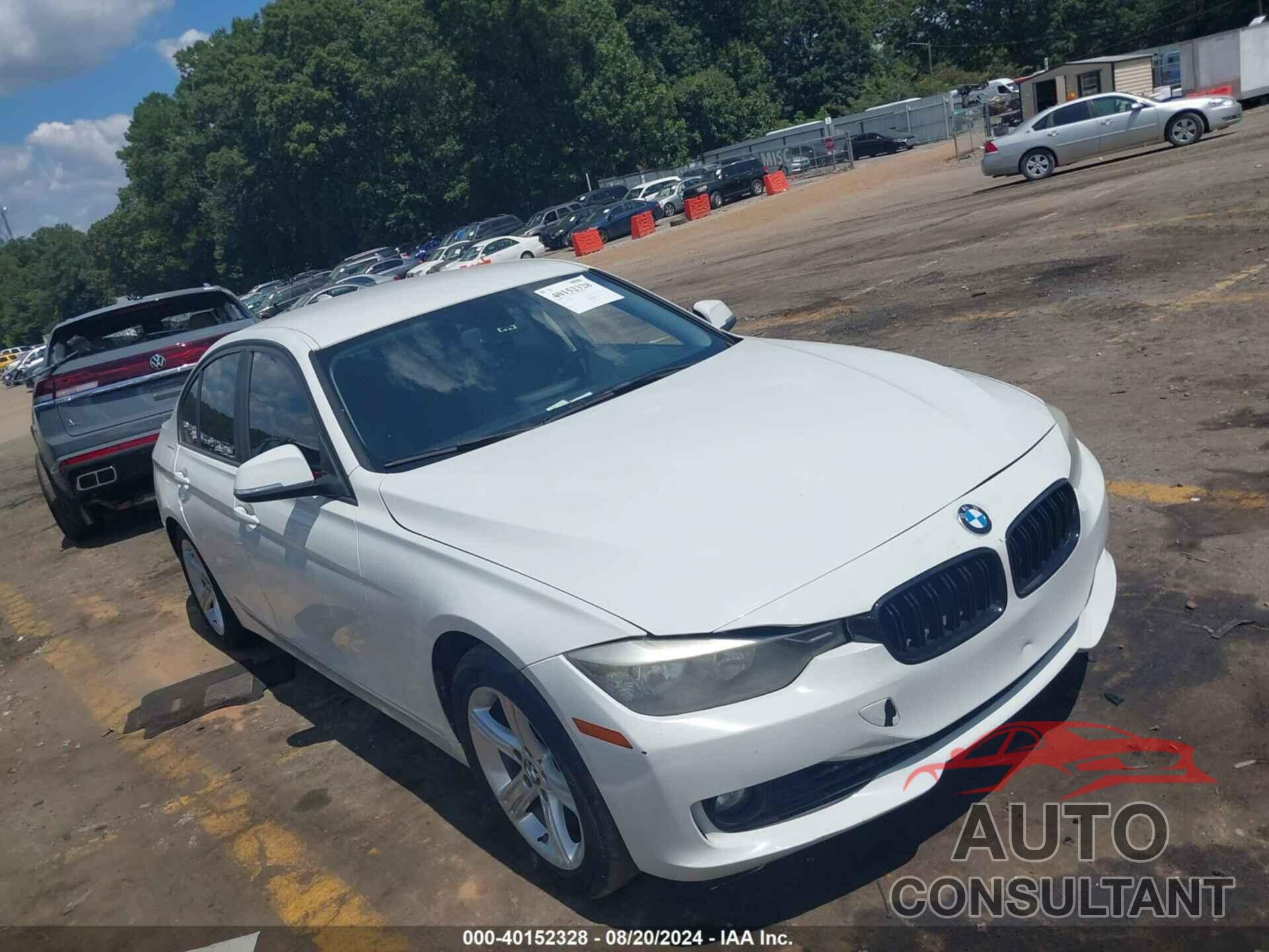 BMW 328I 2013 - WBA3A5G51DNP21040
