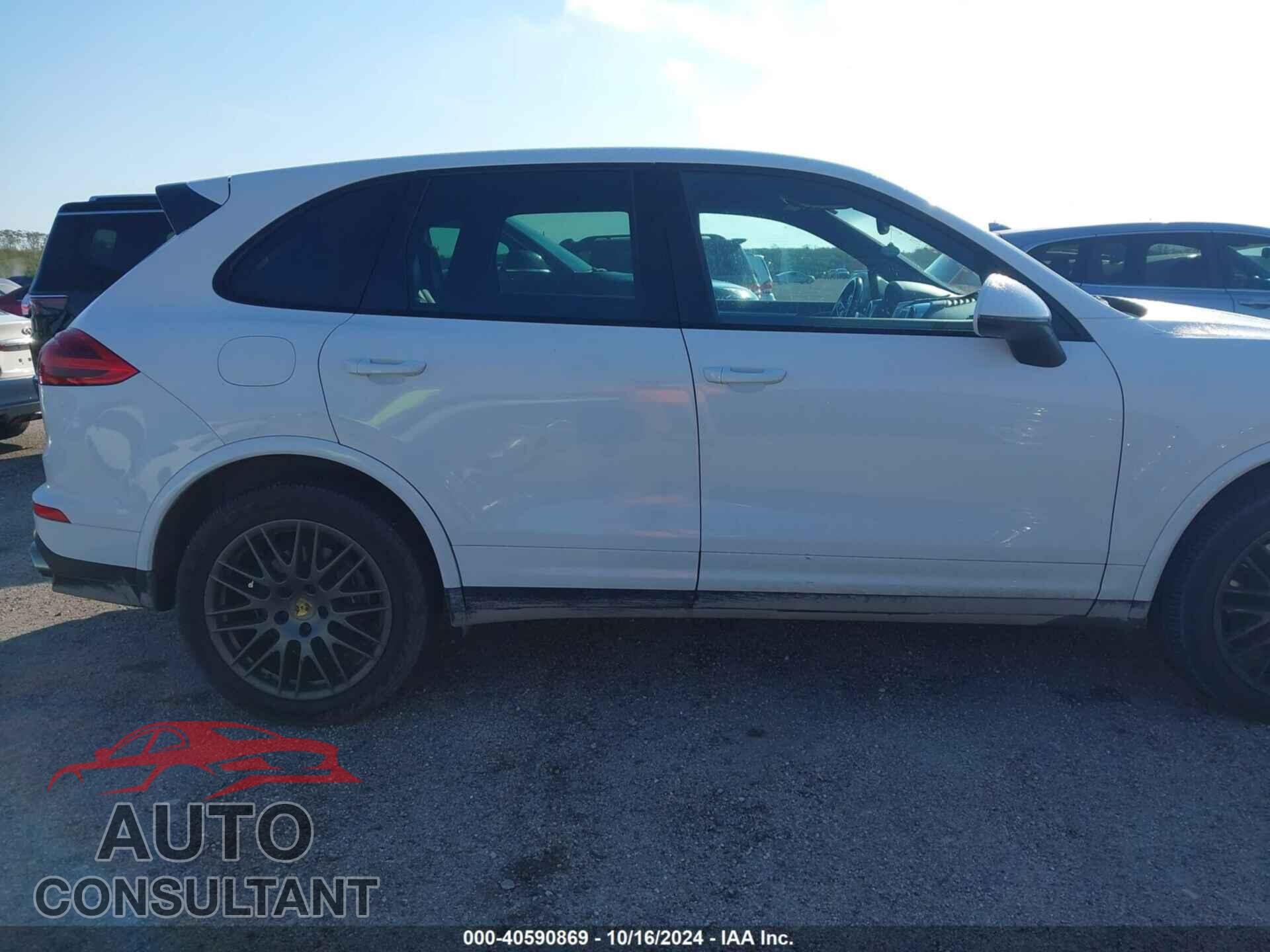 PORSCHE CAYENNE 2017 - WP1AA2A28HKA89912