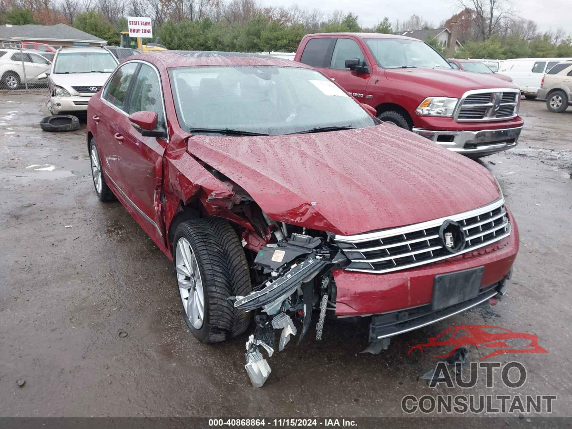 VOLKSWAGEN PASSAT 2017 - 1VWCT7A38HC085232