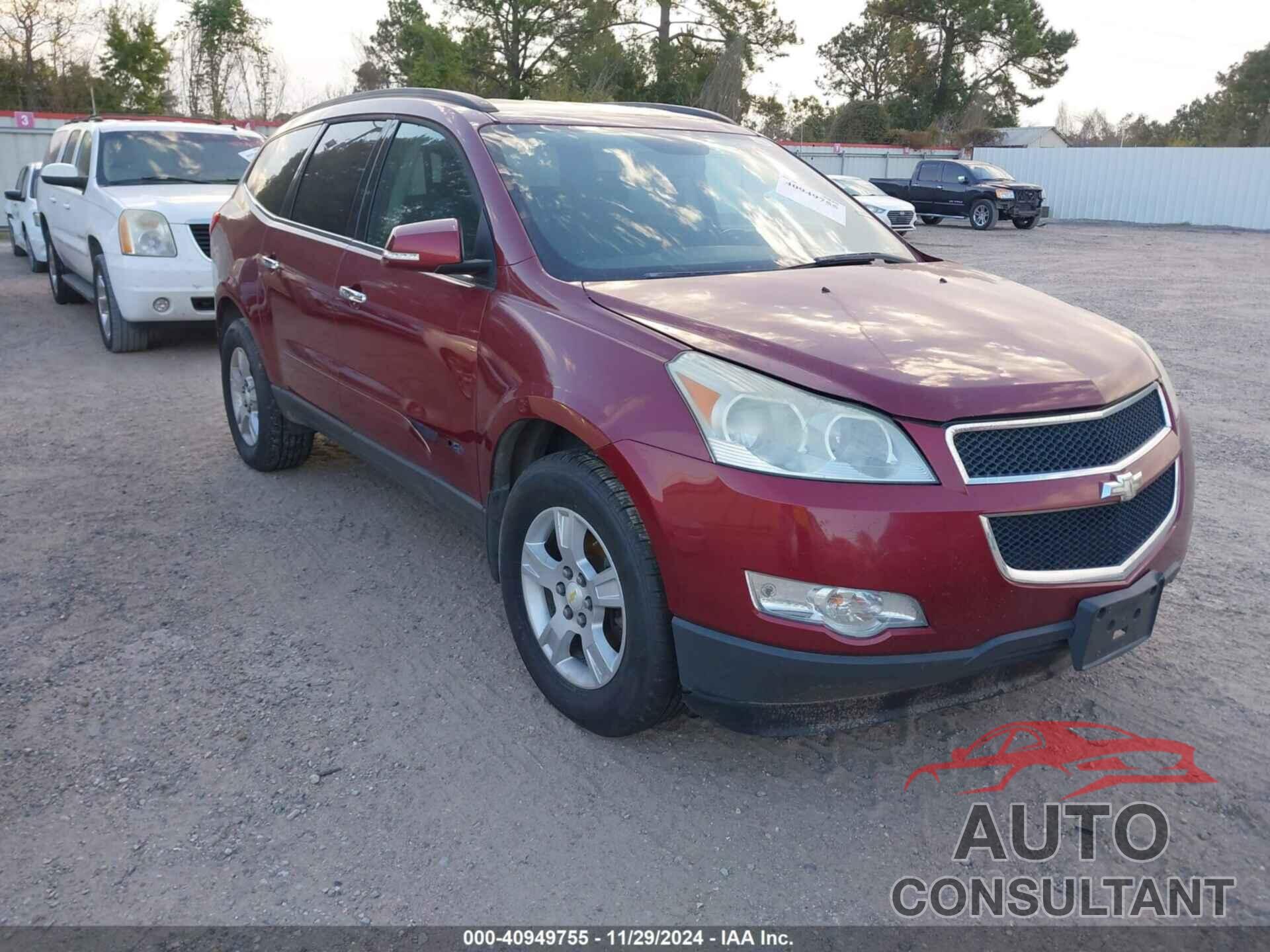 CHEVROLET TRAVERSE 2011 - 1GNKVGED2BJ135631