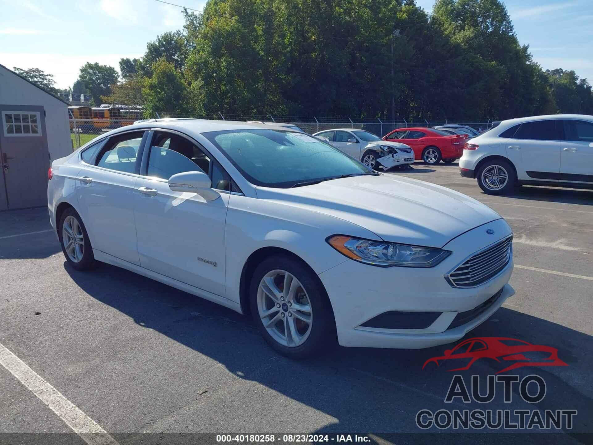 FORD FUSION HYBRID 2018 - 3FA6P0LU4JR178358