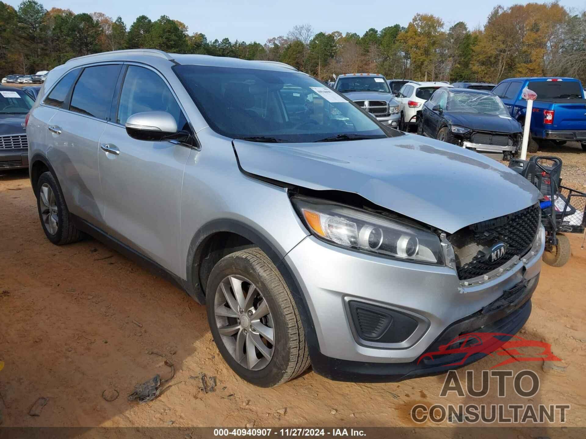 KIA SORENTO 2016 - 5XYPG4A57GG110107