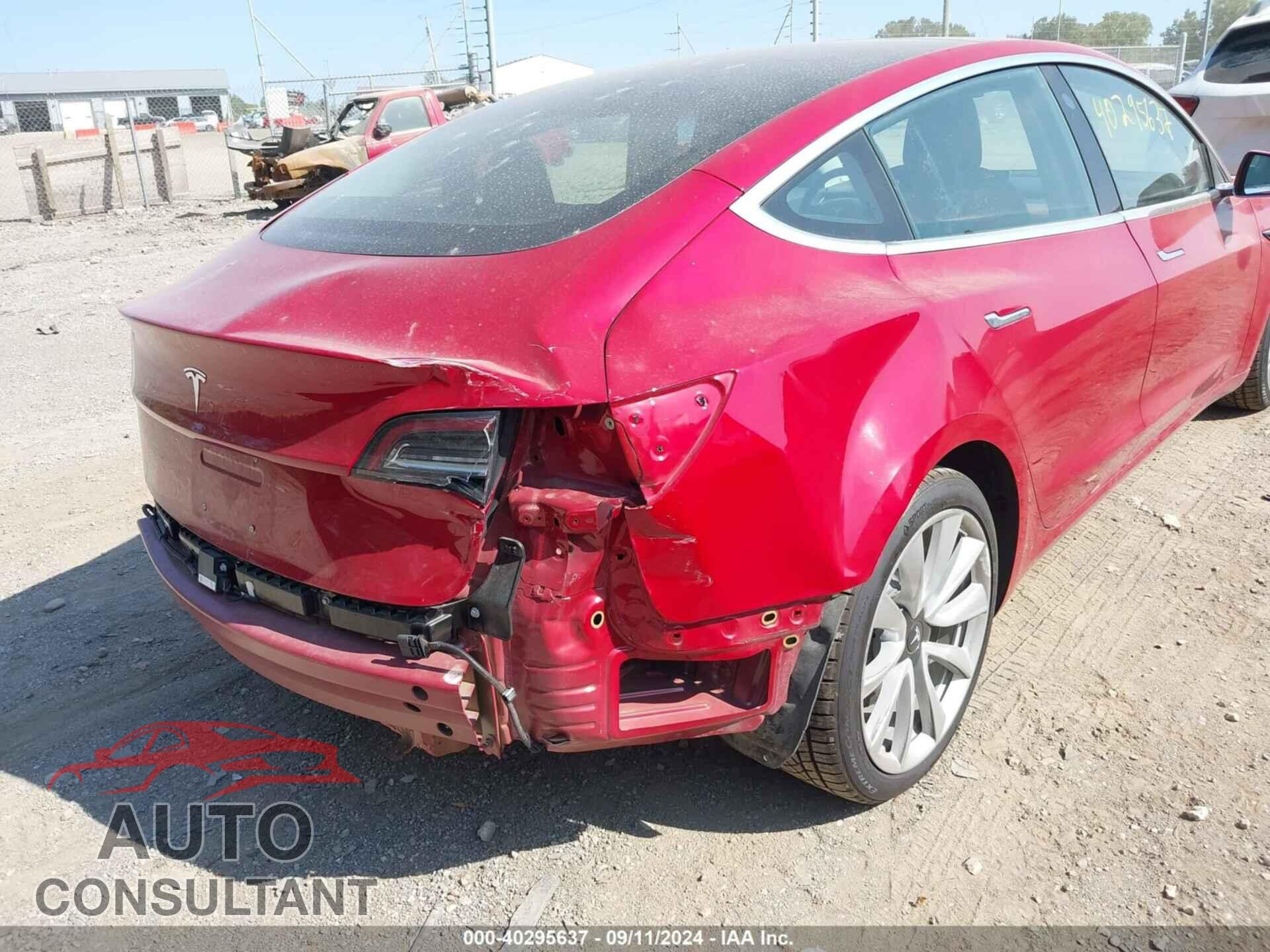 TESLA MODEL 3 2018 - 5YJ3E1EB7JF065641