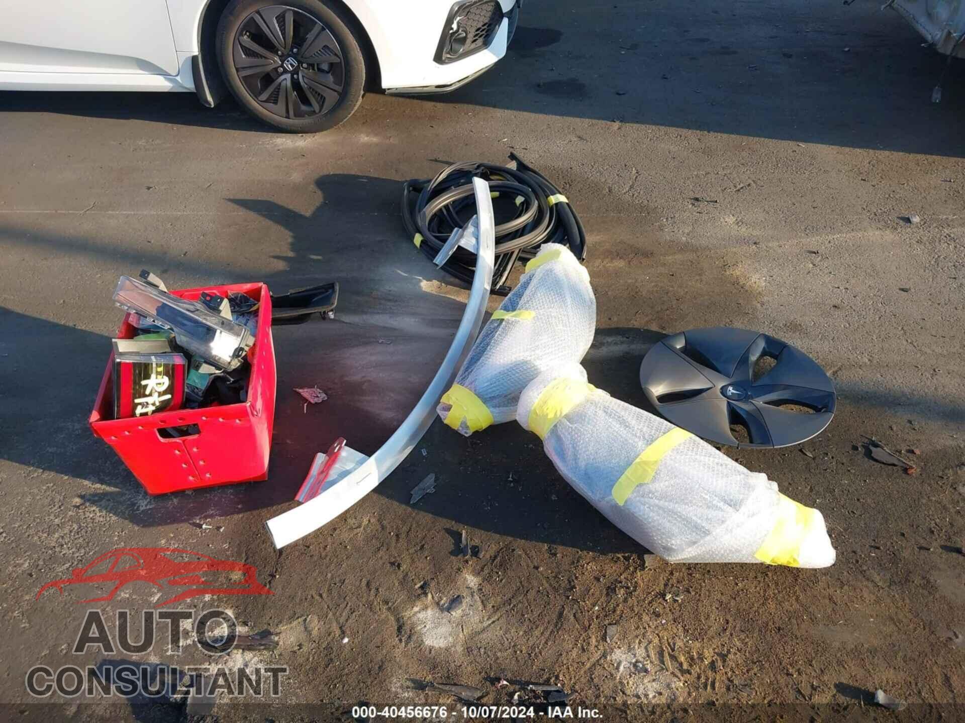 TESLA MODEL 3 2023 - 5YJ3E1EA5PF552000