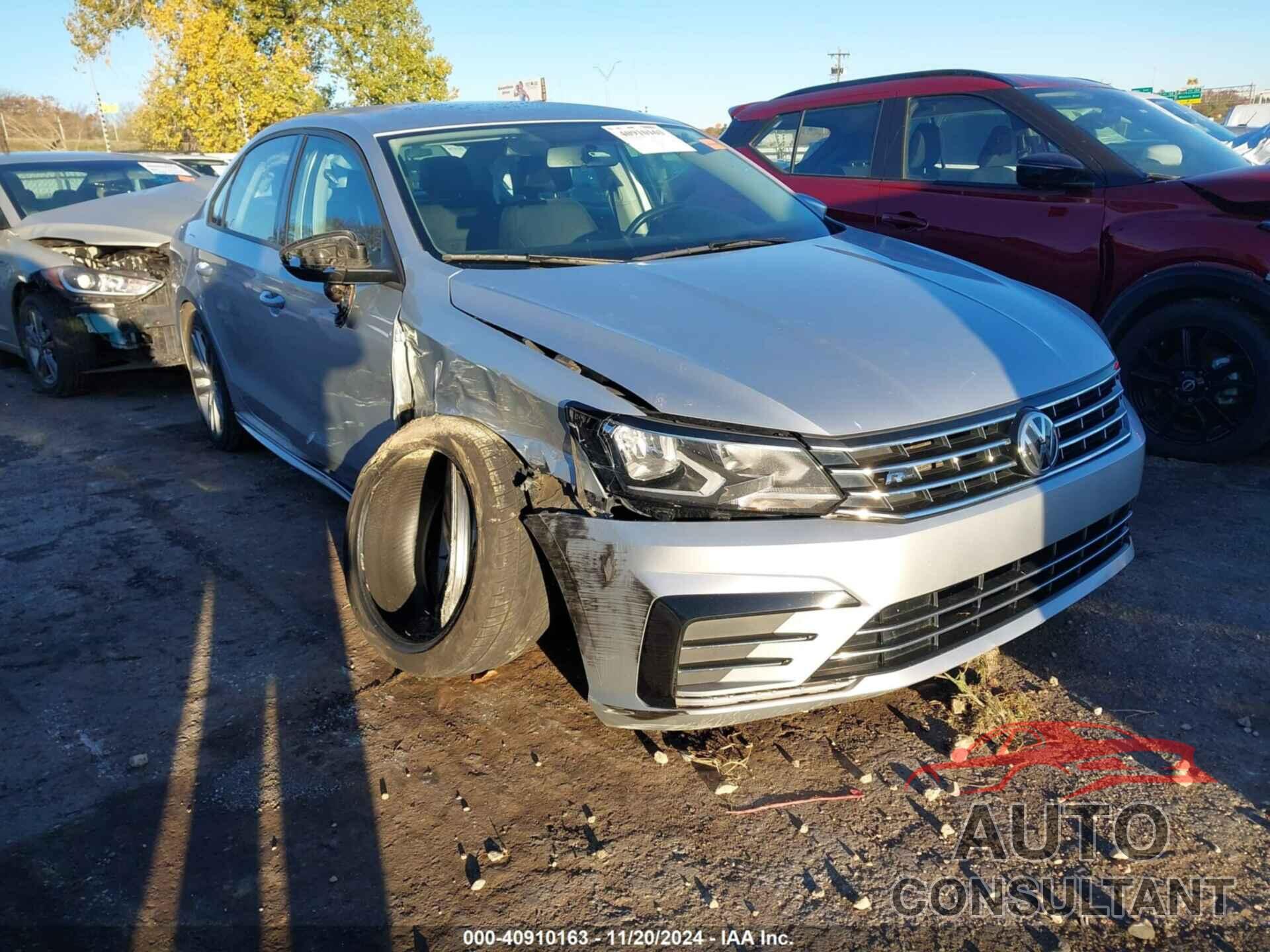 VOLKSWAGEN PASSAT 2018 - 1VWAA7A32JC027278