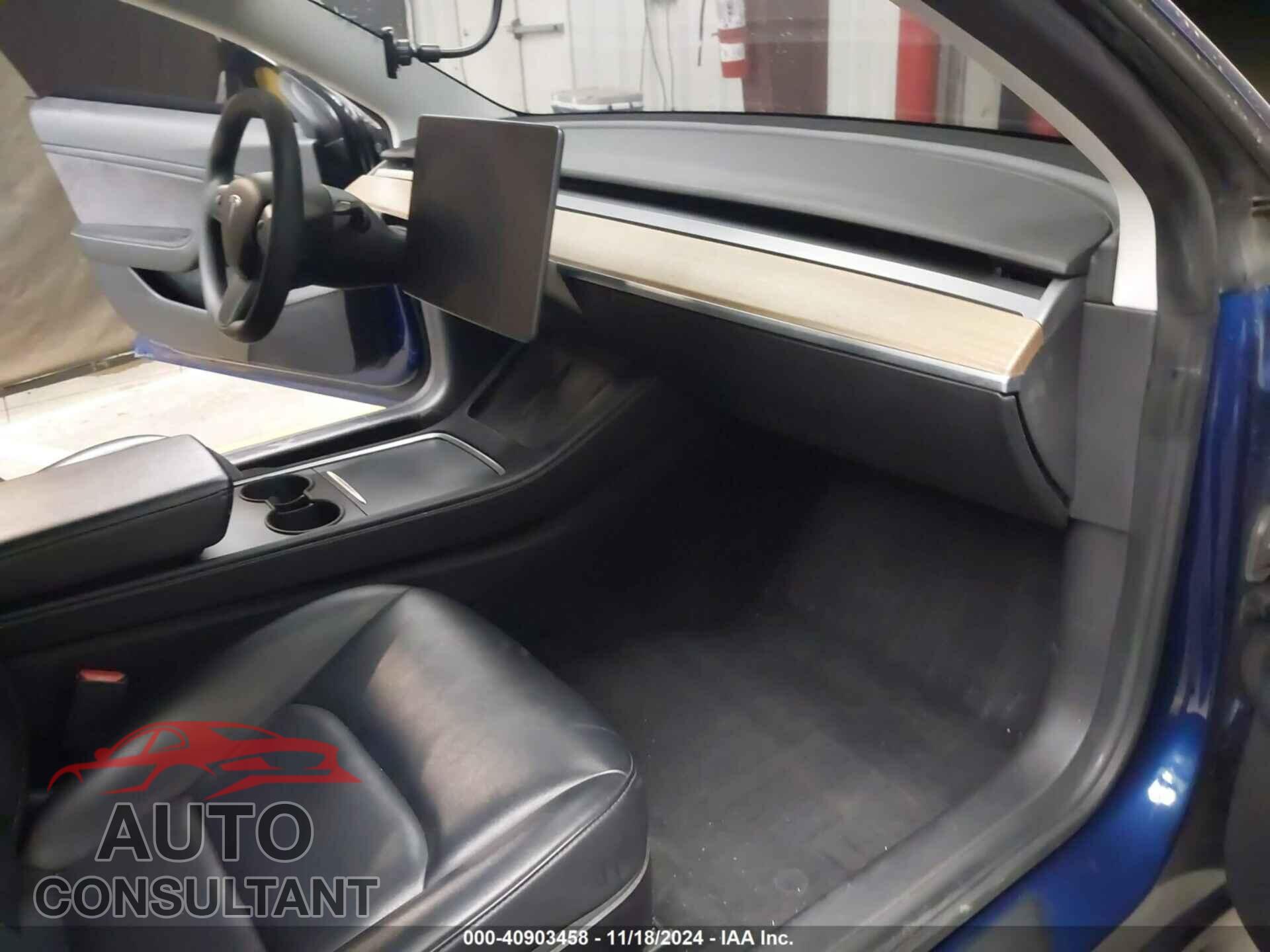 TESLA MODEL 3 2021 - 5YJ3E1EA0MF940179