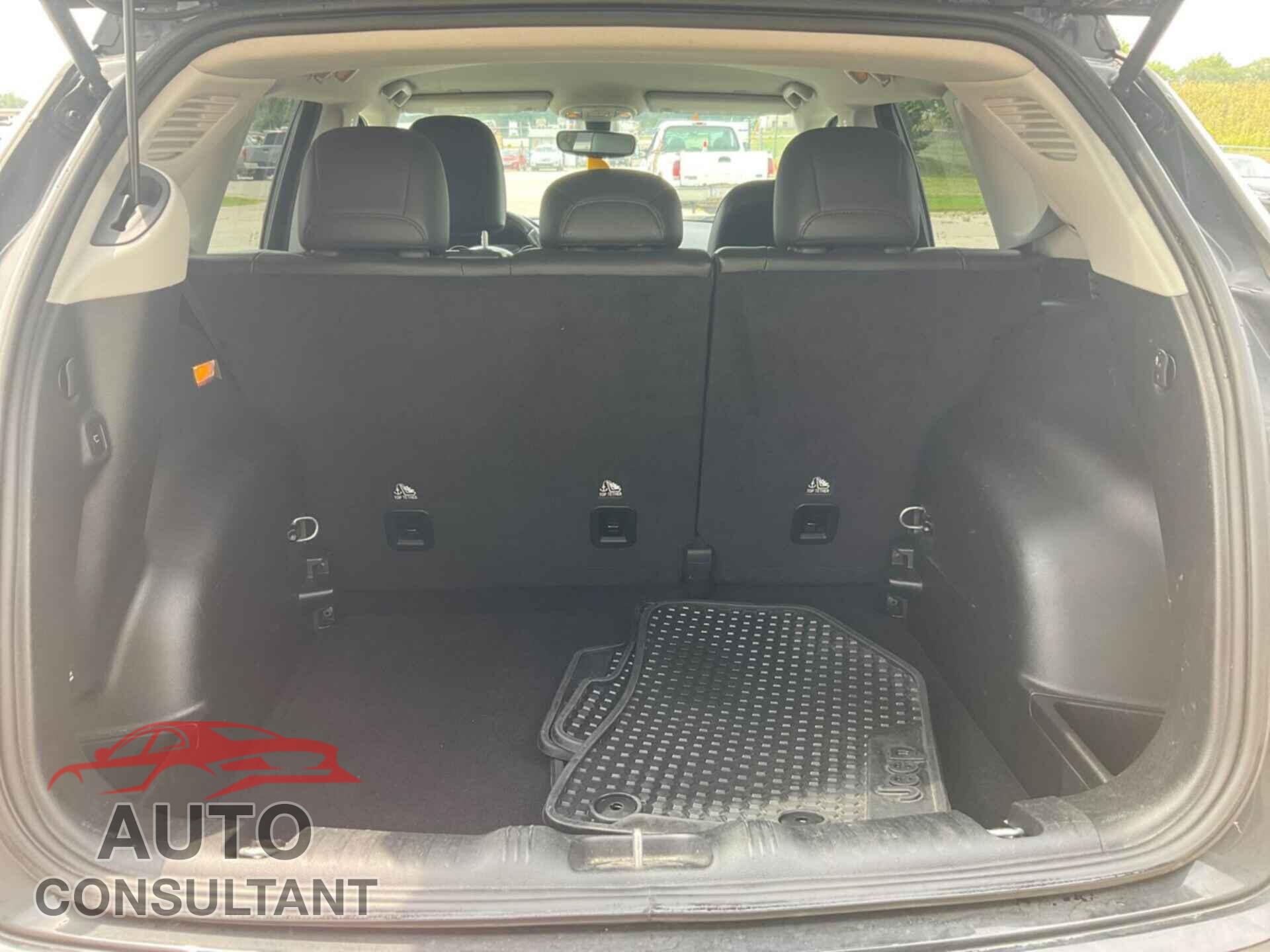 JEEP COMPASS 2019 - 3C4NJDBB3KT734744