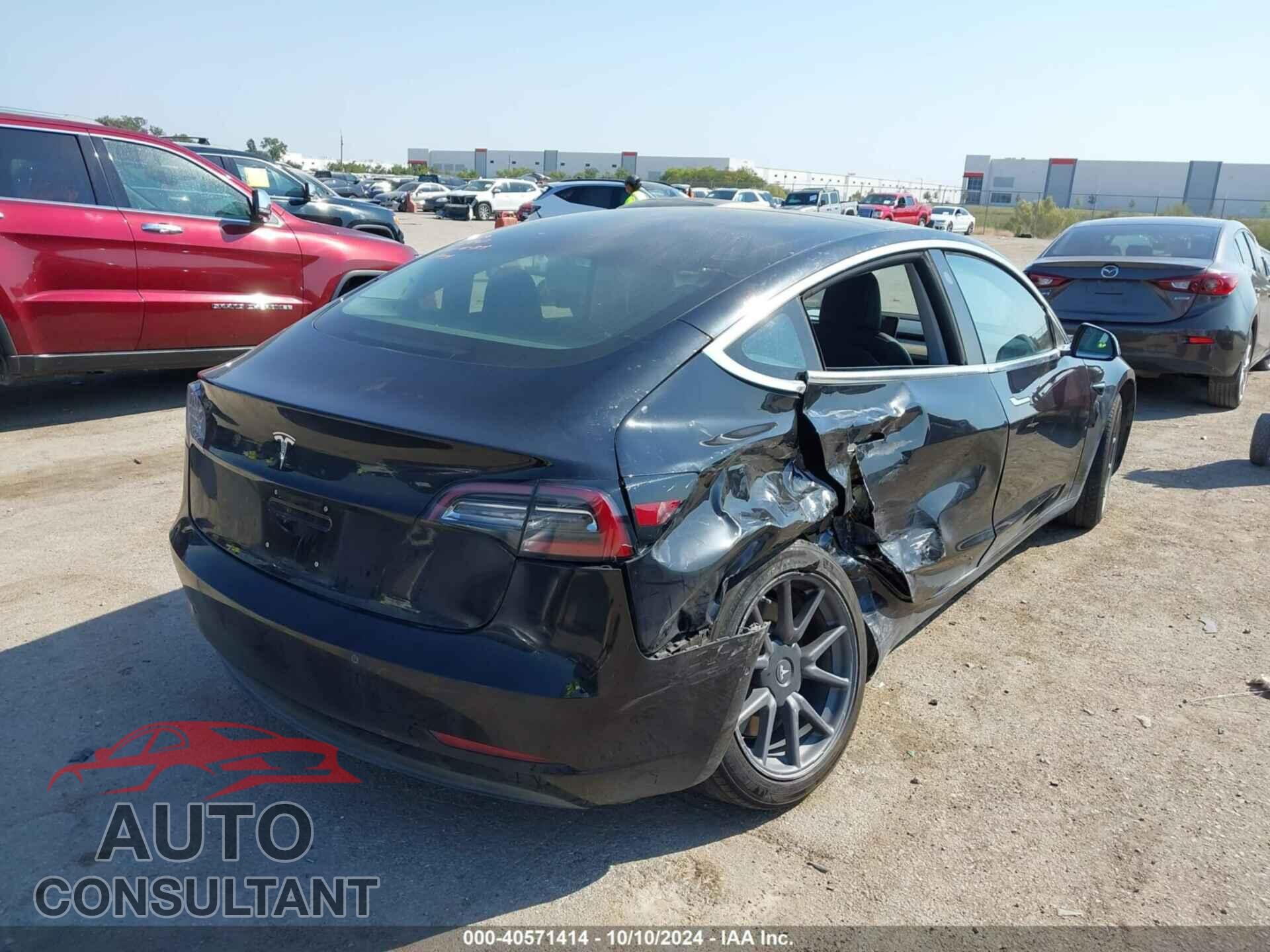 TESLA MODEL 3 2018 - 5YJ3E1EAXJF070355