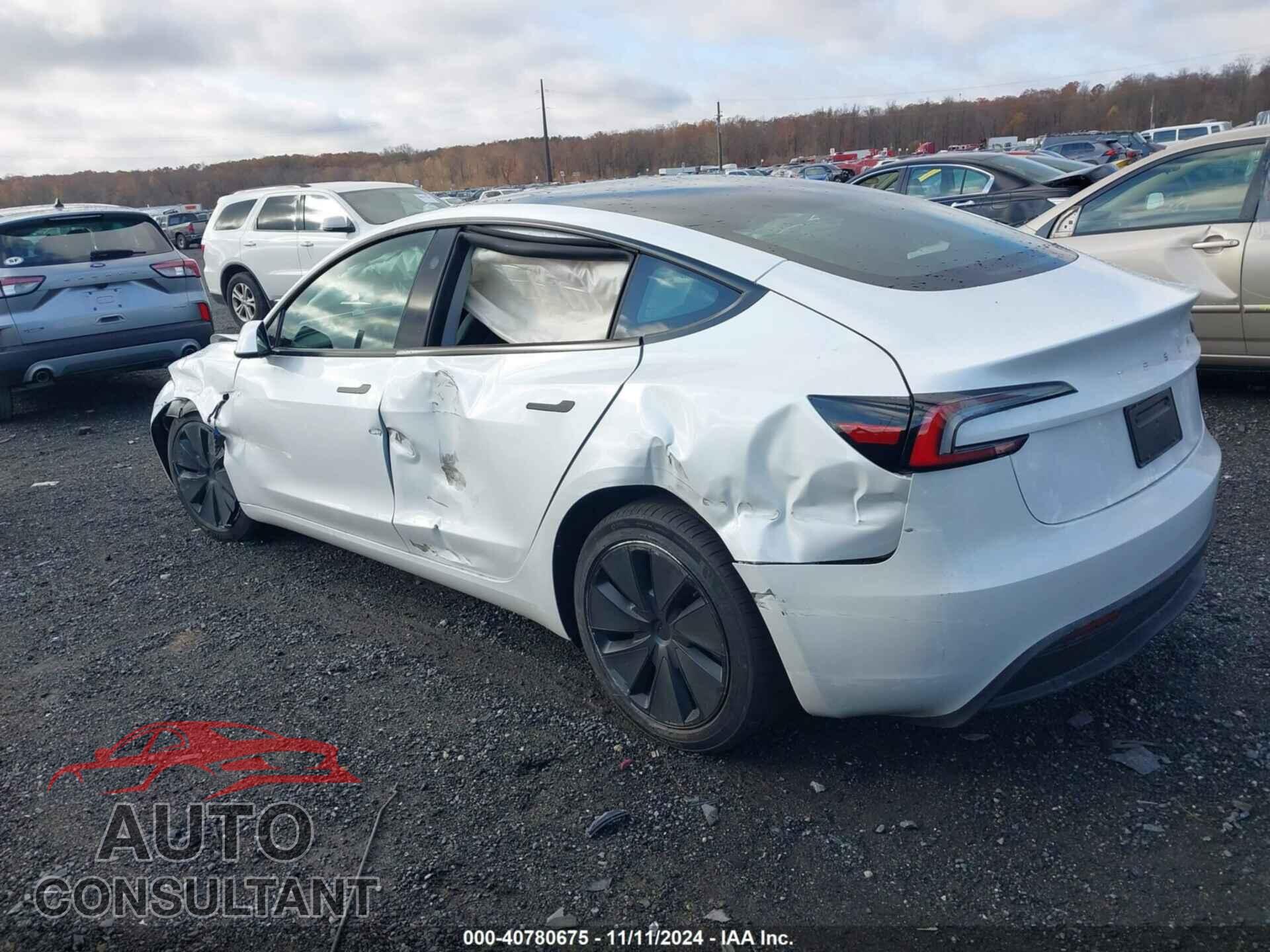 TESLA MODEL 3 2024 - 5YJ3E1EA8RF786196