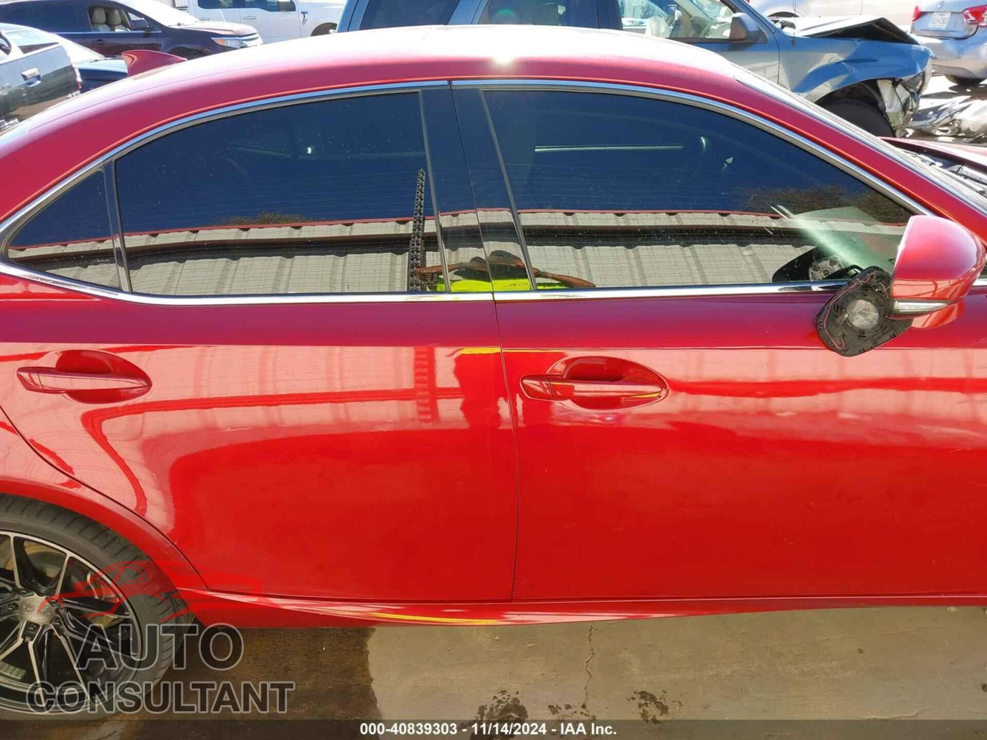 LEXUS IS 350 2014 - JTHBE1D24E5001768