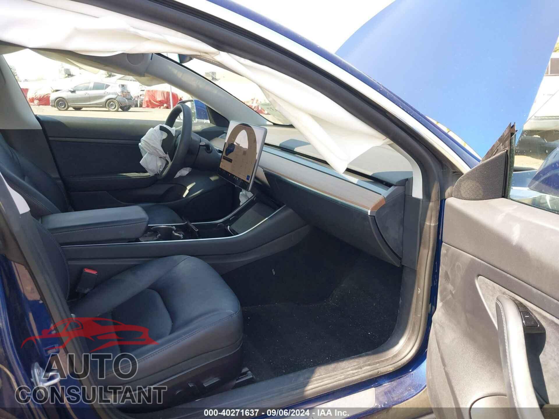 TESLA MODEL 3 2020 - 5YJ3E1EA0LF799256