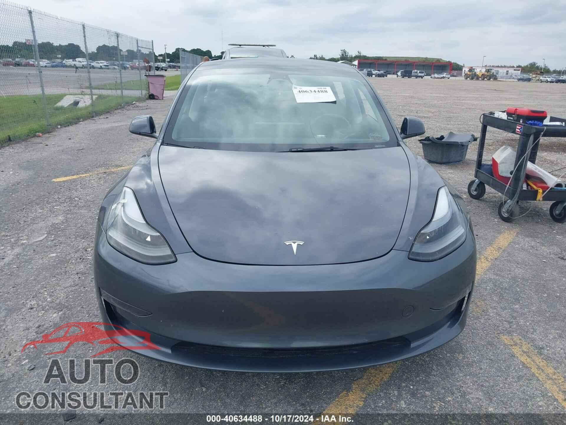 TESLA MODEL 3 2023 - 5YJ3E1EA4PF570469