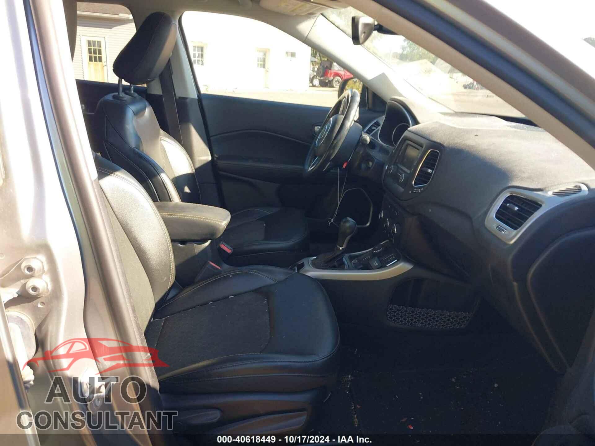 JEEP COMPASS 2018 - 3C4NJDBB5JT413884
