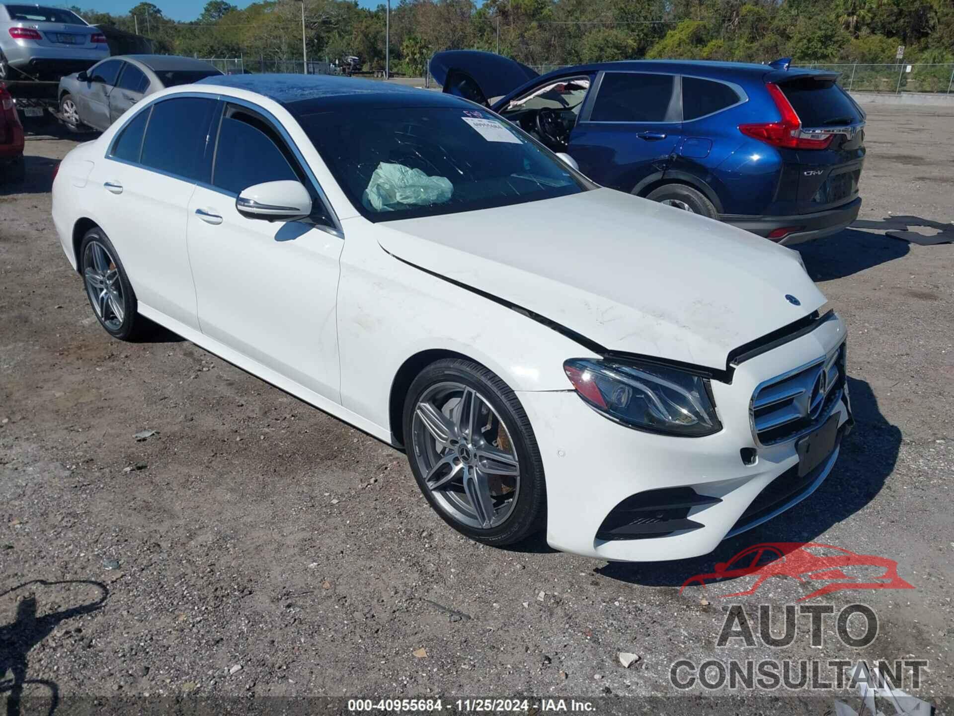 MERCEDES-BENZ E 300 2019 - WDDZF4KB7KA489303