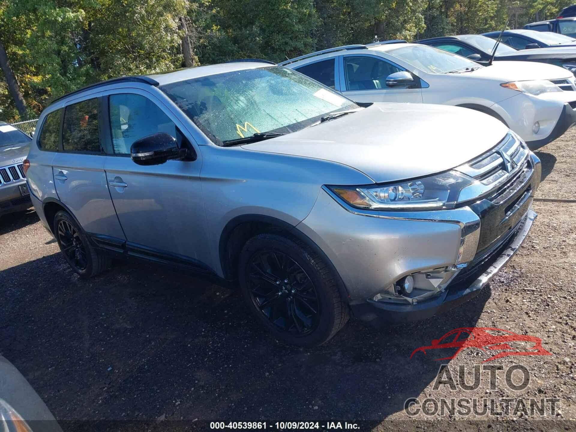MITSUBISHI OUTLANDER 2018 - JA4AD3A31JZ030893