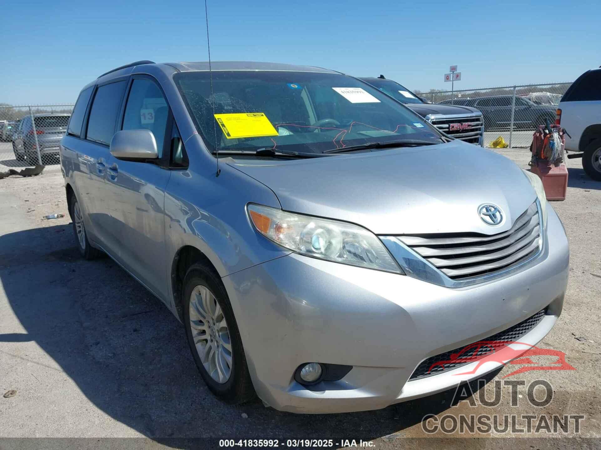TOYOTA SIENNA 2011 - 5TDYK3DCXBS172586
