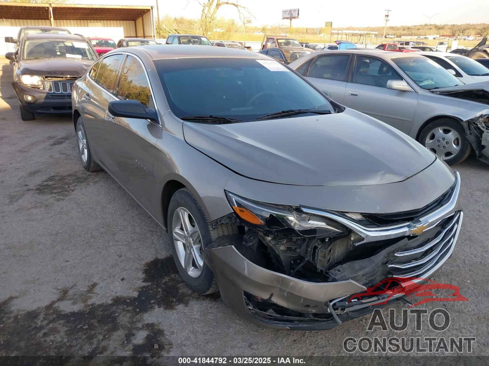 CHEVROLET MALIBU 2022 - 1G1ZB5ST2NF215494