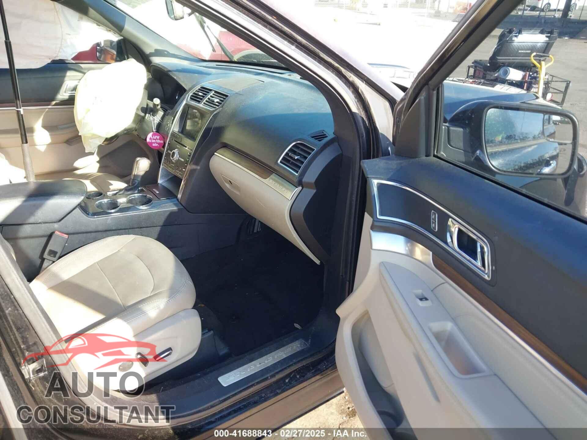 FORD EXPLORER 2018 - 1FM5K7F80JGB67601
