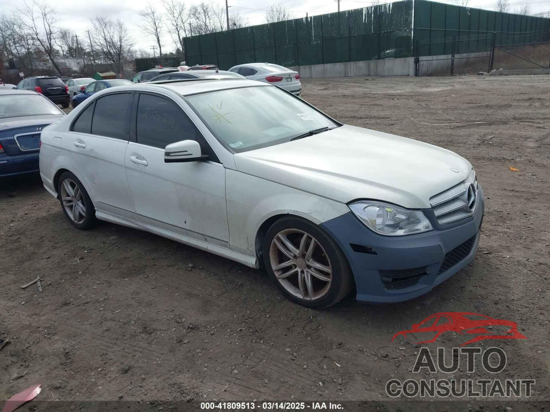 MERCEDES-BENZ C 250 2013 - WDDGF4HB8DA776294
