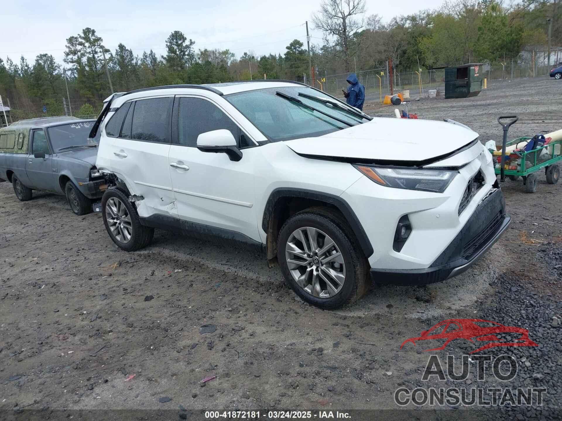 TOYOTA RAV4 2023 - 2T3Y1RFV5PW261542