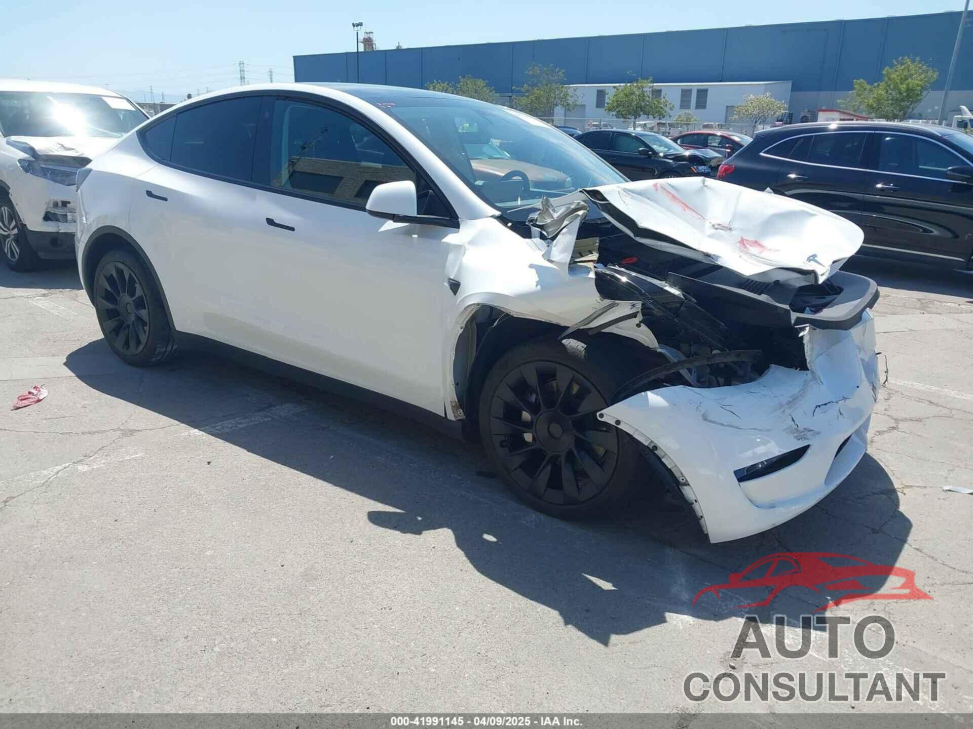TESLA MODEL Y 2023 - 7SAYGDEE8PF612438
