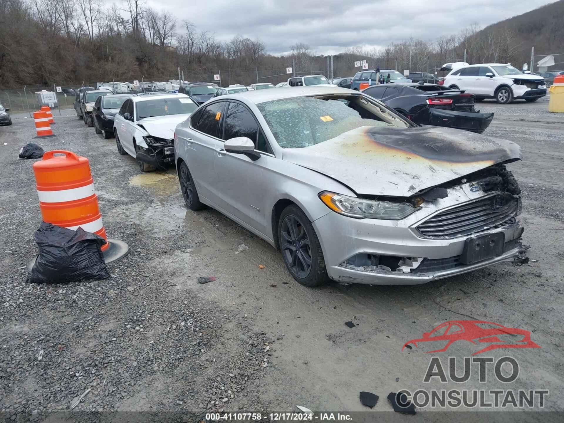 FORD FUSION HYBRID 2018 - 3FA6P0LU8JR234379