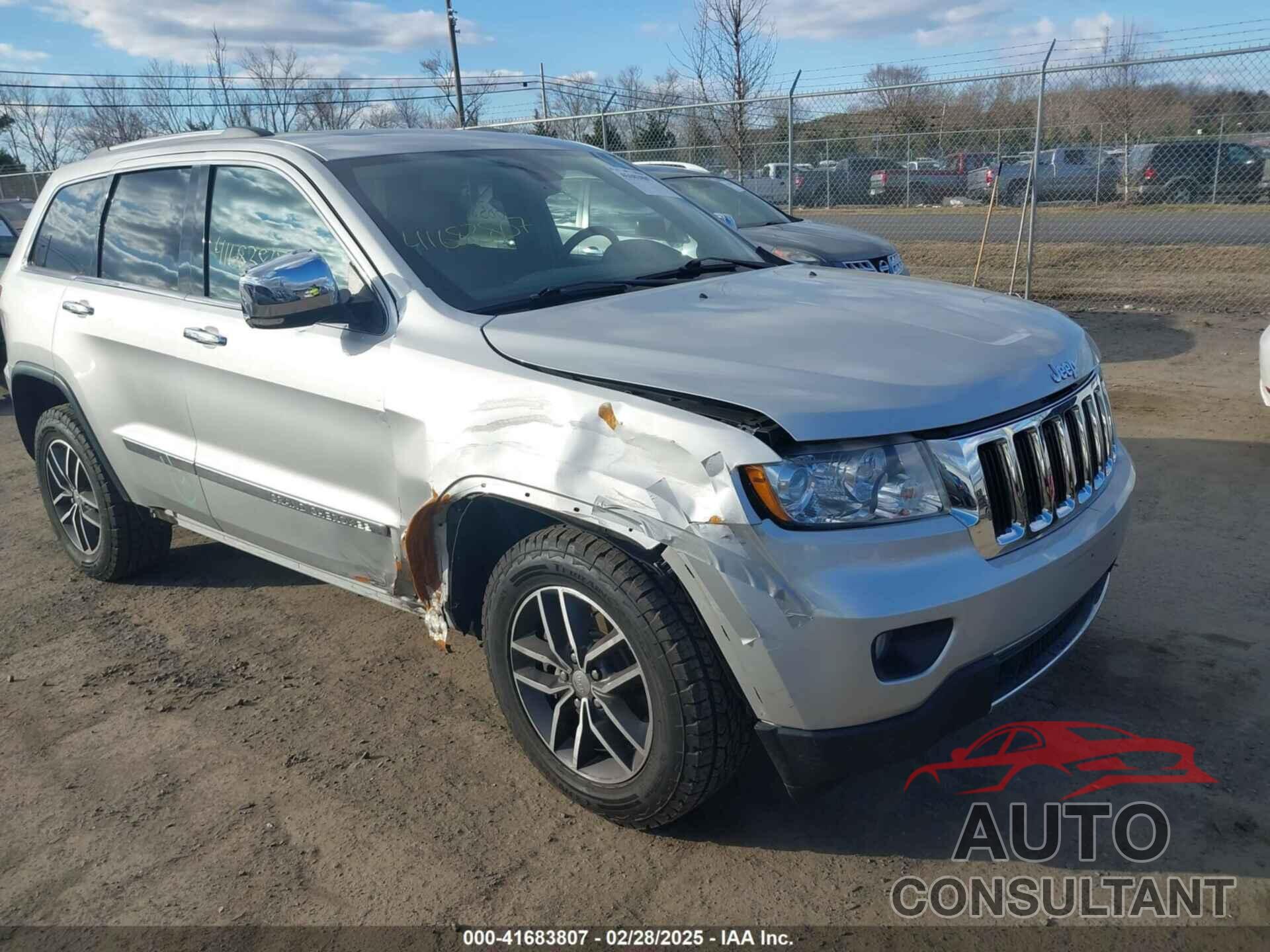JEEP GRAND CHEROKEE 2011 - 1J4RR5GT8BC527676