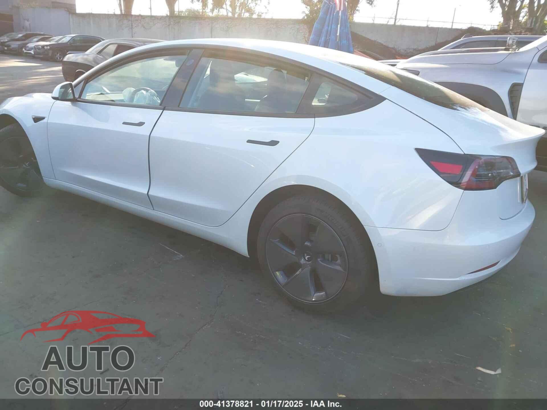 TESLA MODEL 3 2021 - 5YJ3E1EA2MF868109