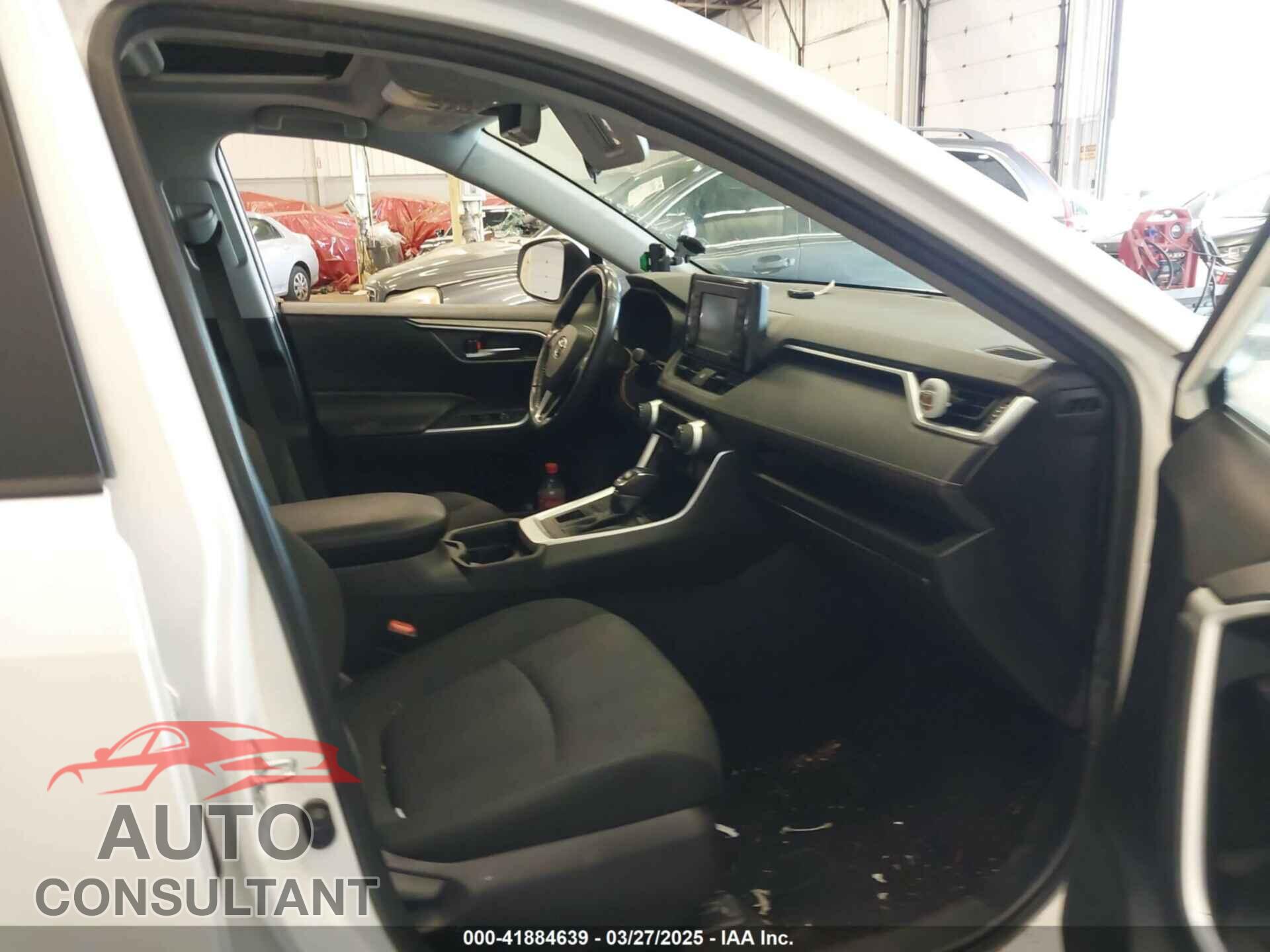 TOYOTA RAV4 2019 - JTMP1RFV3KD025585