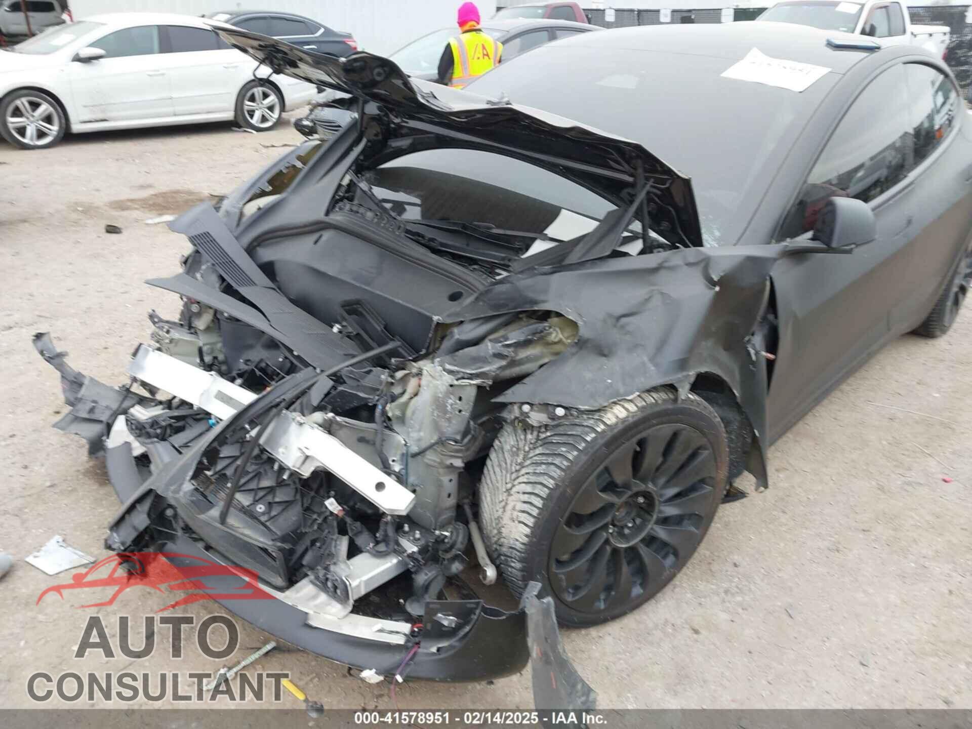 TESLA MODEL 3 2023 - 5YJ3E1EA7PF563550