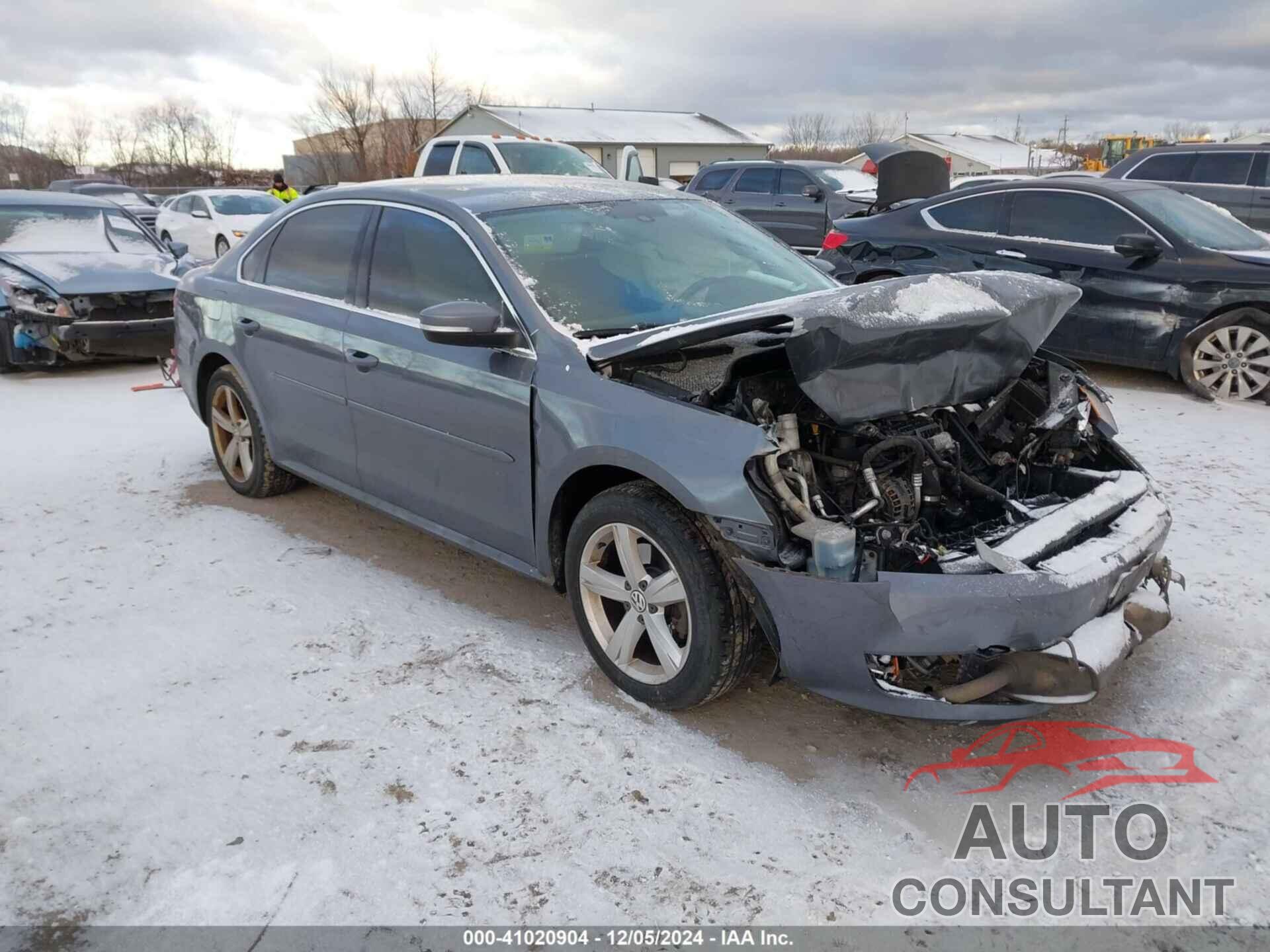 VOLKSWAGEN PASSAT 2014 - 1VWBT7A31EC064858