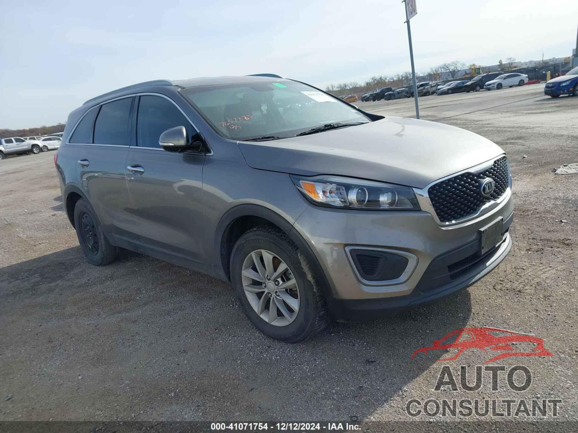 KIA SORENTO 2017 - 5XYPG4A32HG201916