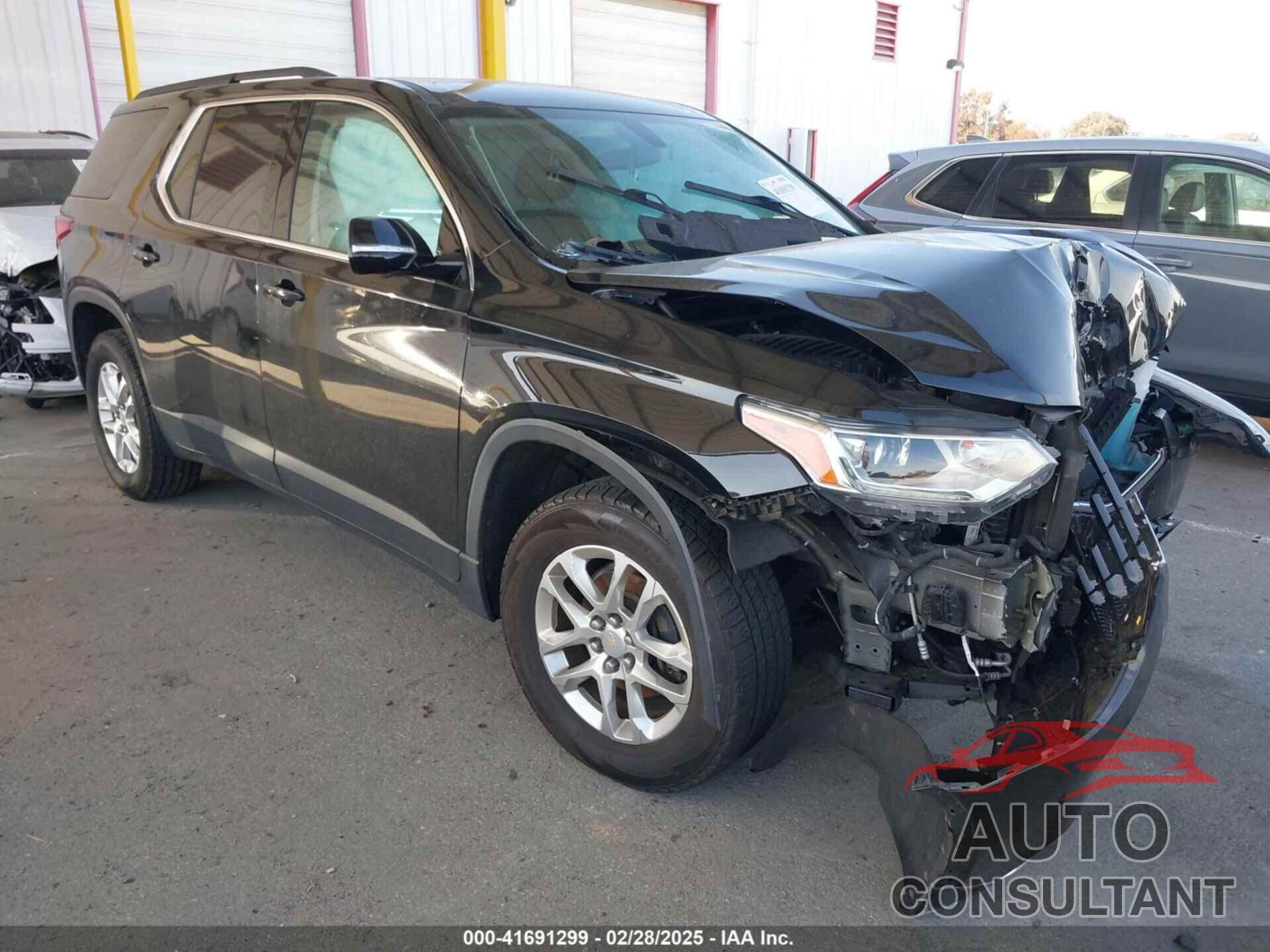 CHEVROLET TRAVERSE 2019 - 1GNERGKW5KJ198634
