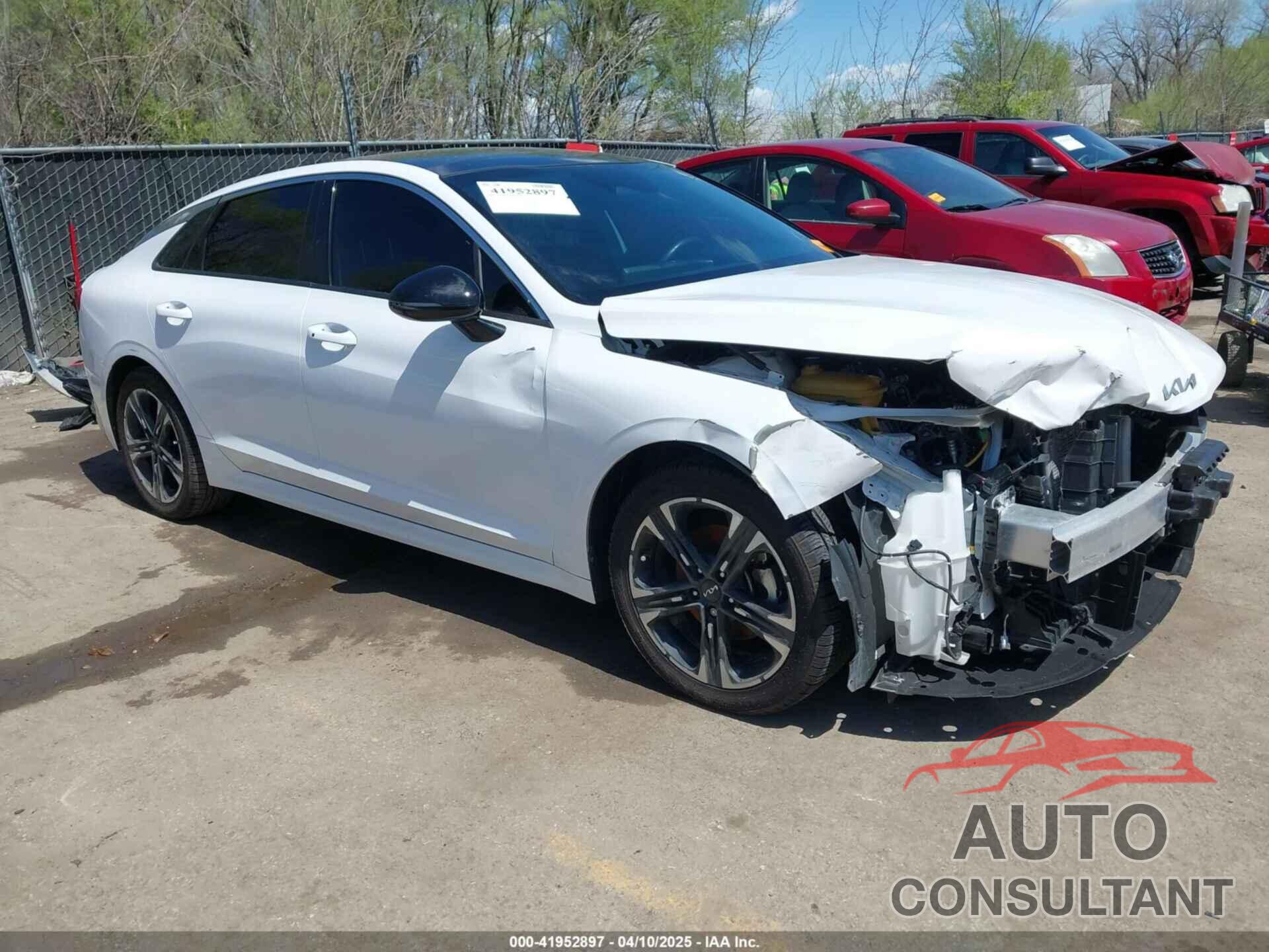 KIA K5 2022 - 5XXG64J28NG085339