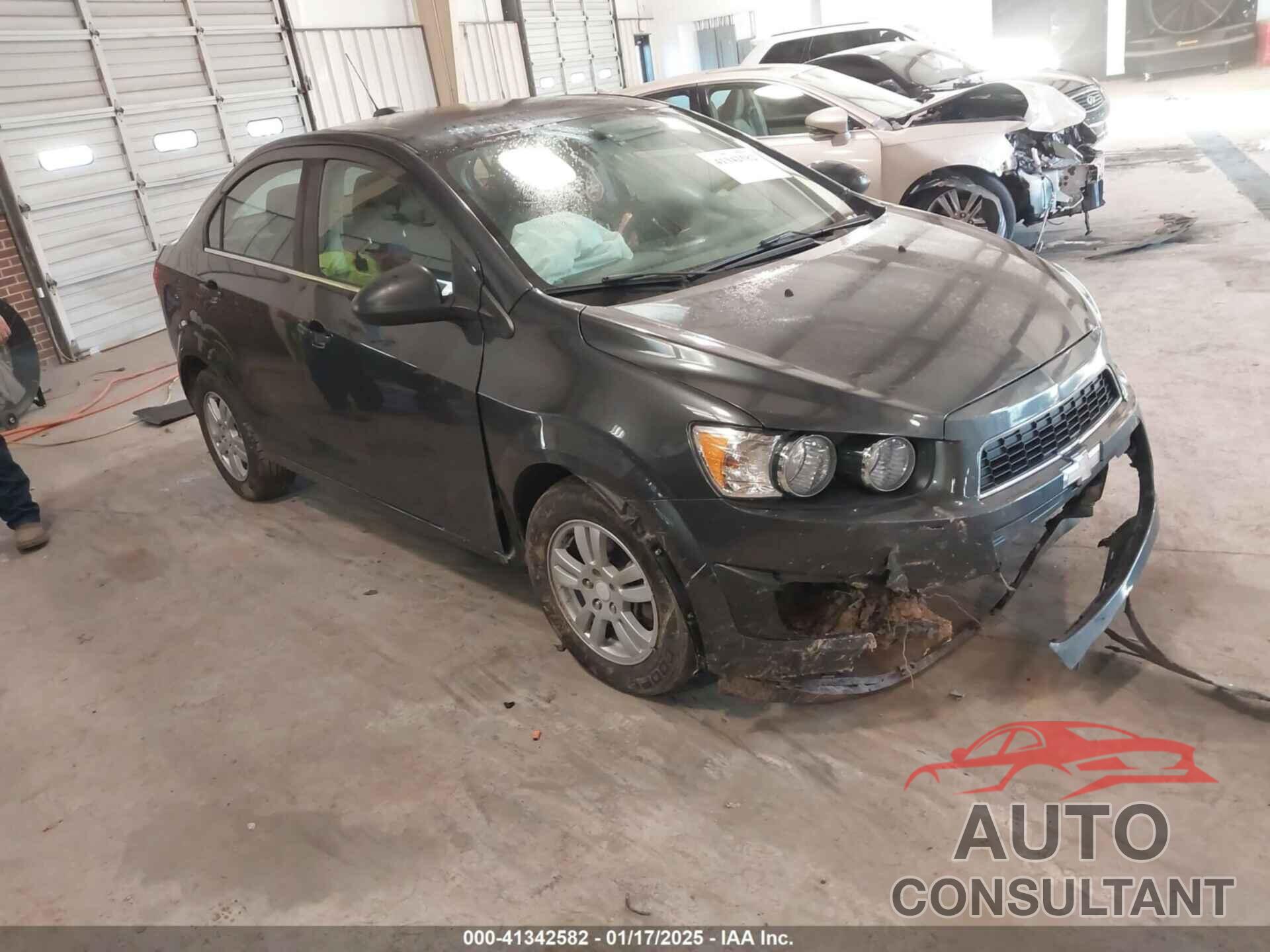 CHEVROLET SONIC 2016 - 1G1JC5SG5G4115465