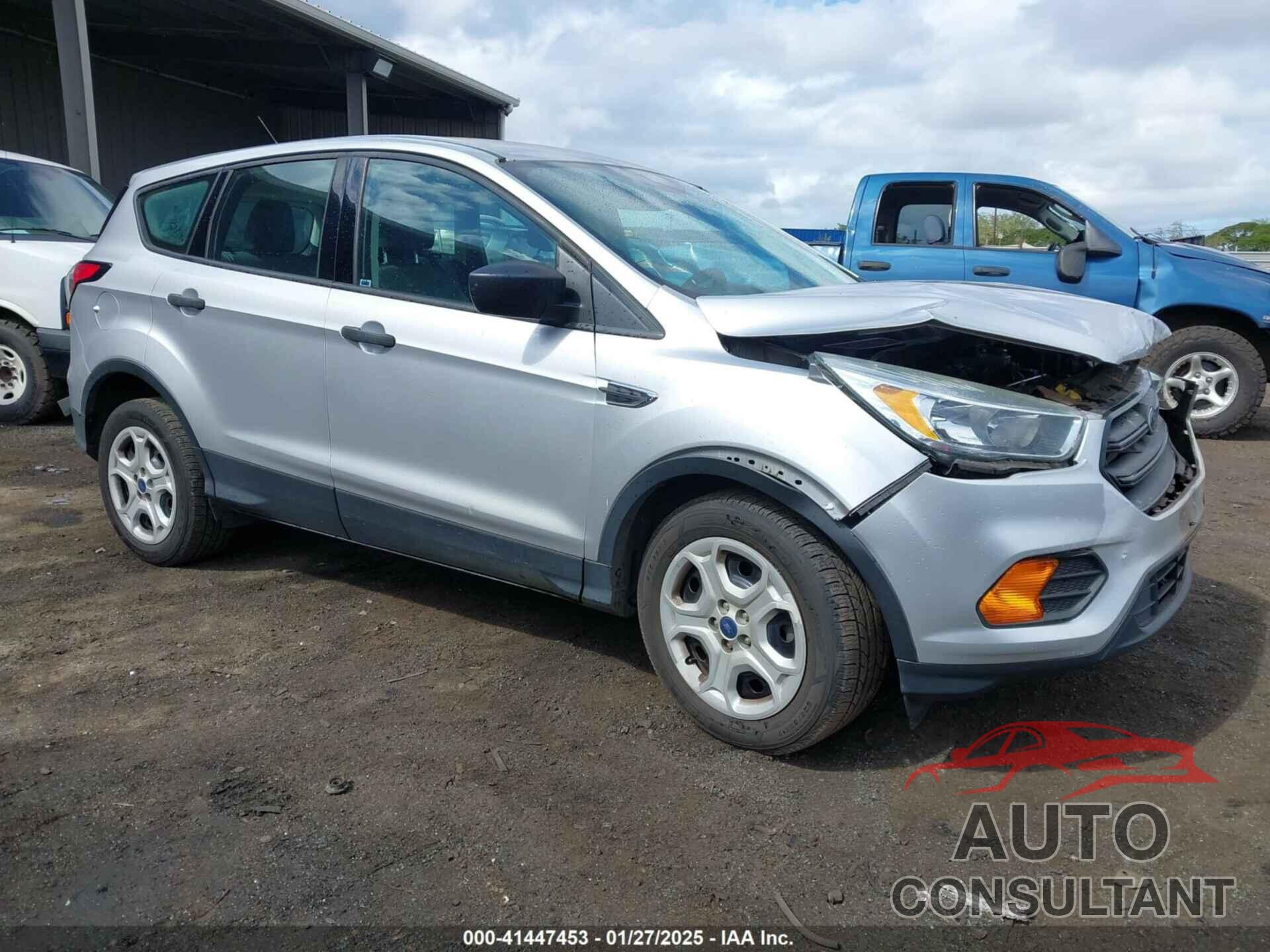 FORD ESCAPE 2017 - 1FMCU0F70HUD59533