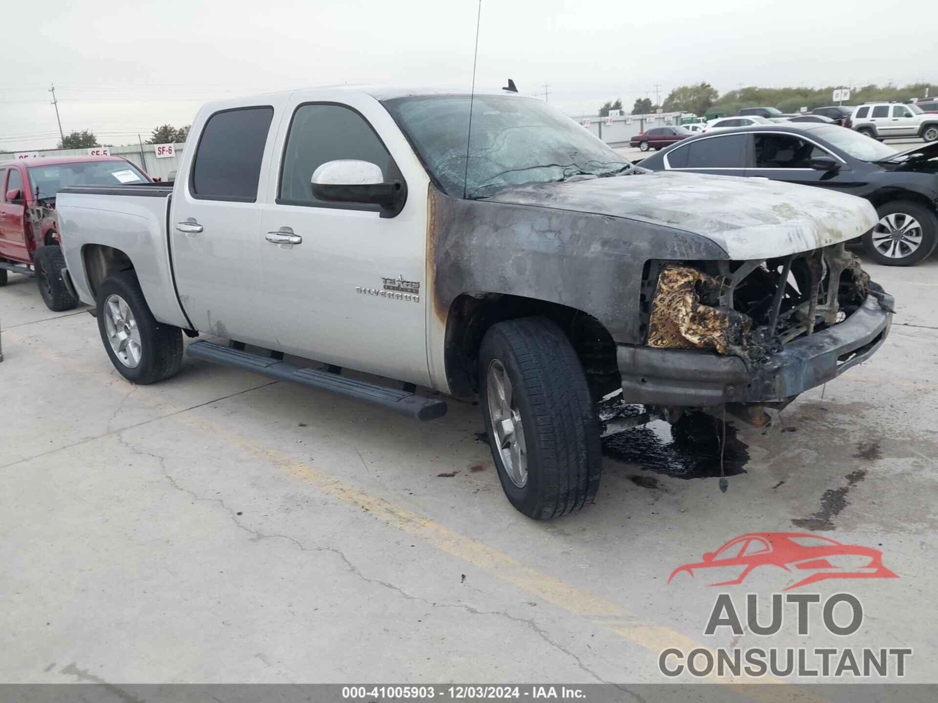 CHEVROLET SILVERADO 1500 2011 - 3GCPCSE02BG358242