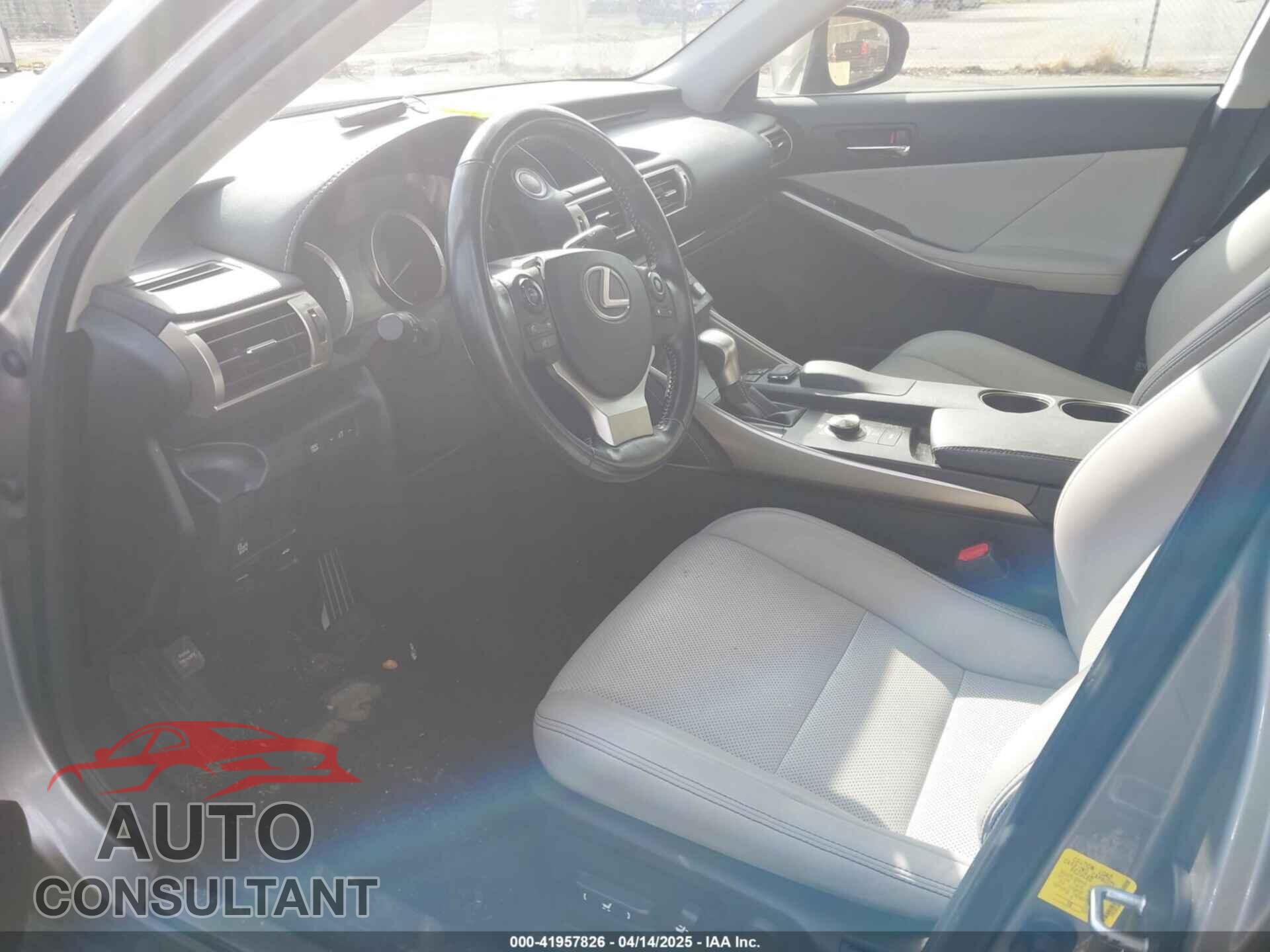 LEXUS IS 300 2016 - JTHCM1D20G5002300