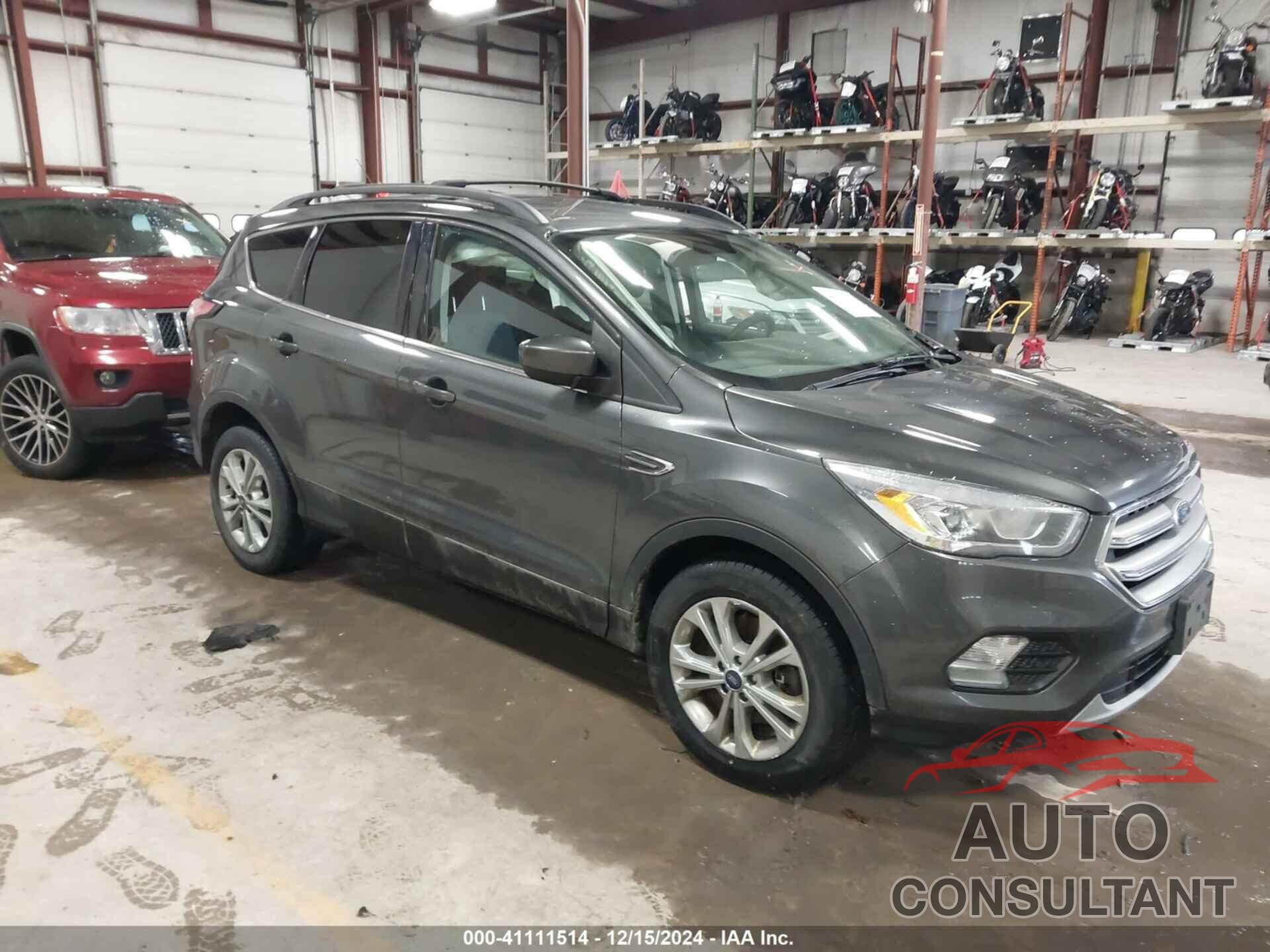 FORD ESCAPE 2017 - 1FMCU9G9XHUC36018