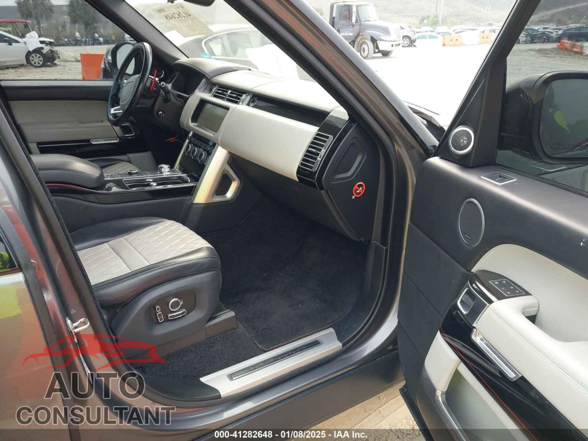 LAND ROVER RANGE ROVER 2017 - SALGW2FEXHA327757