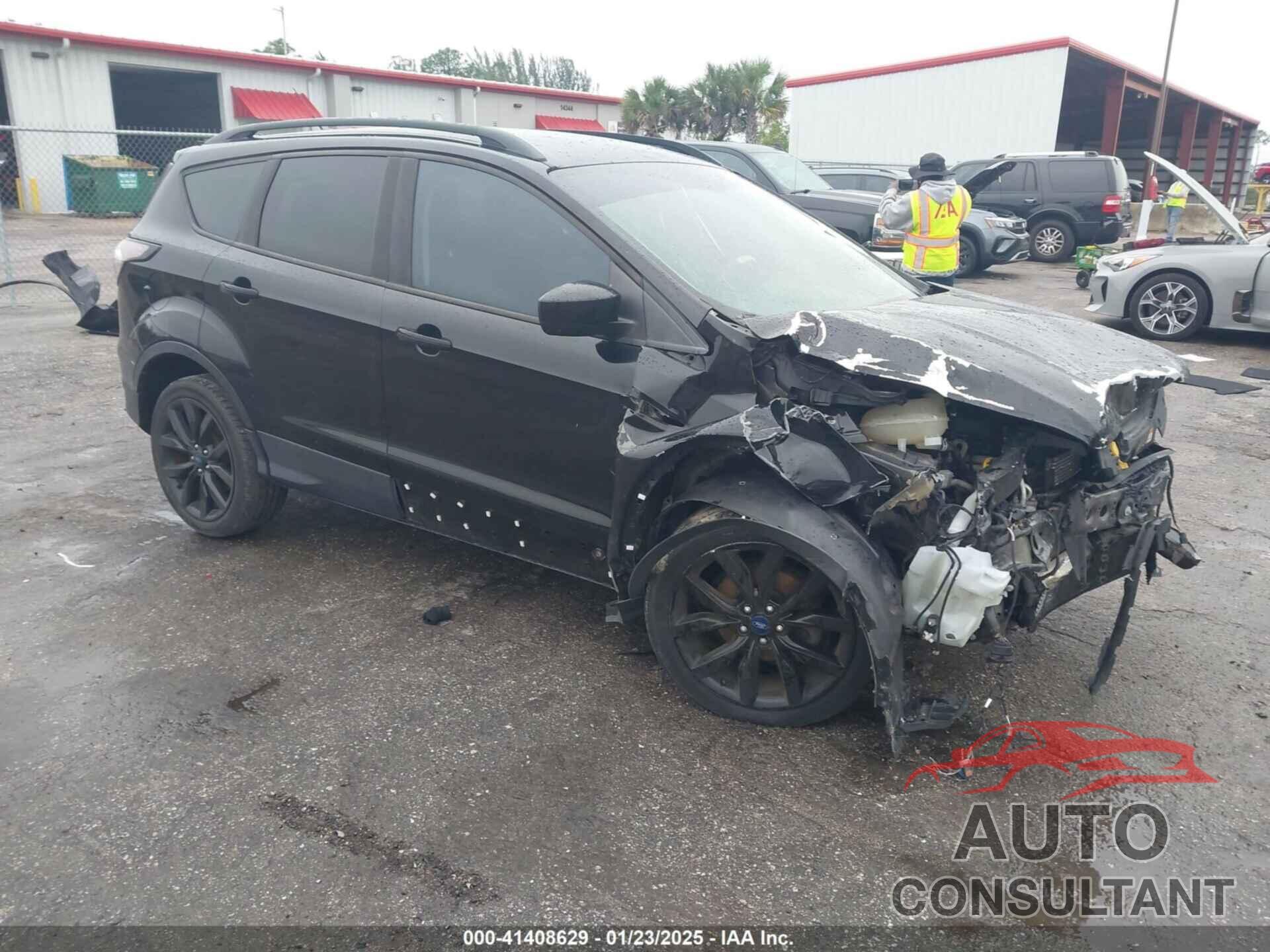 FORD ESCAPE 2018 - 1FMCU0GD3JUA02082