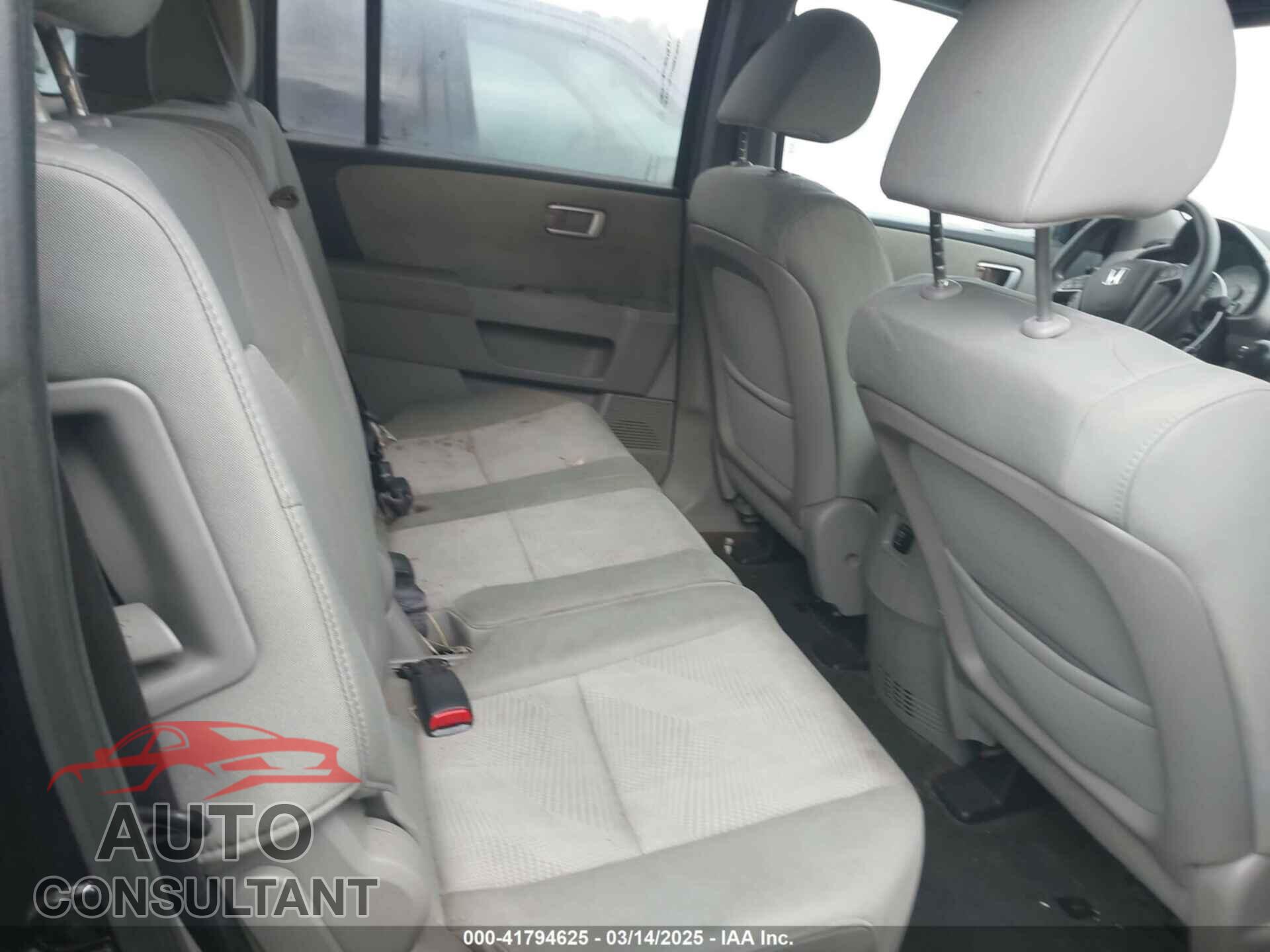 HONDA PILOT 2015 - 5FNYF4H22FB004432