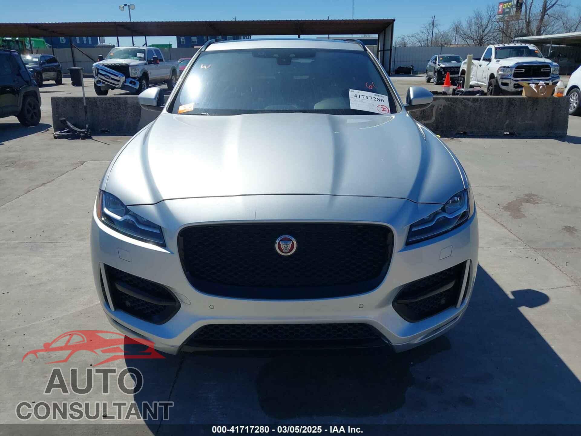 JAGUAR F-PACE 2017 - SADCL2BV9HA099355