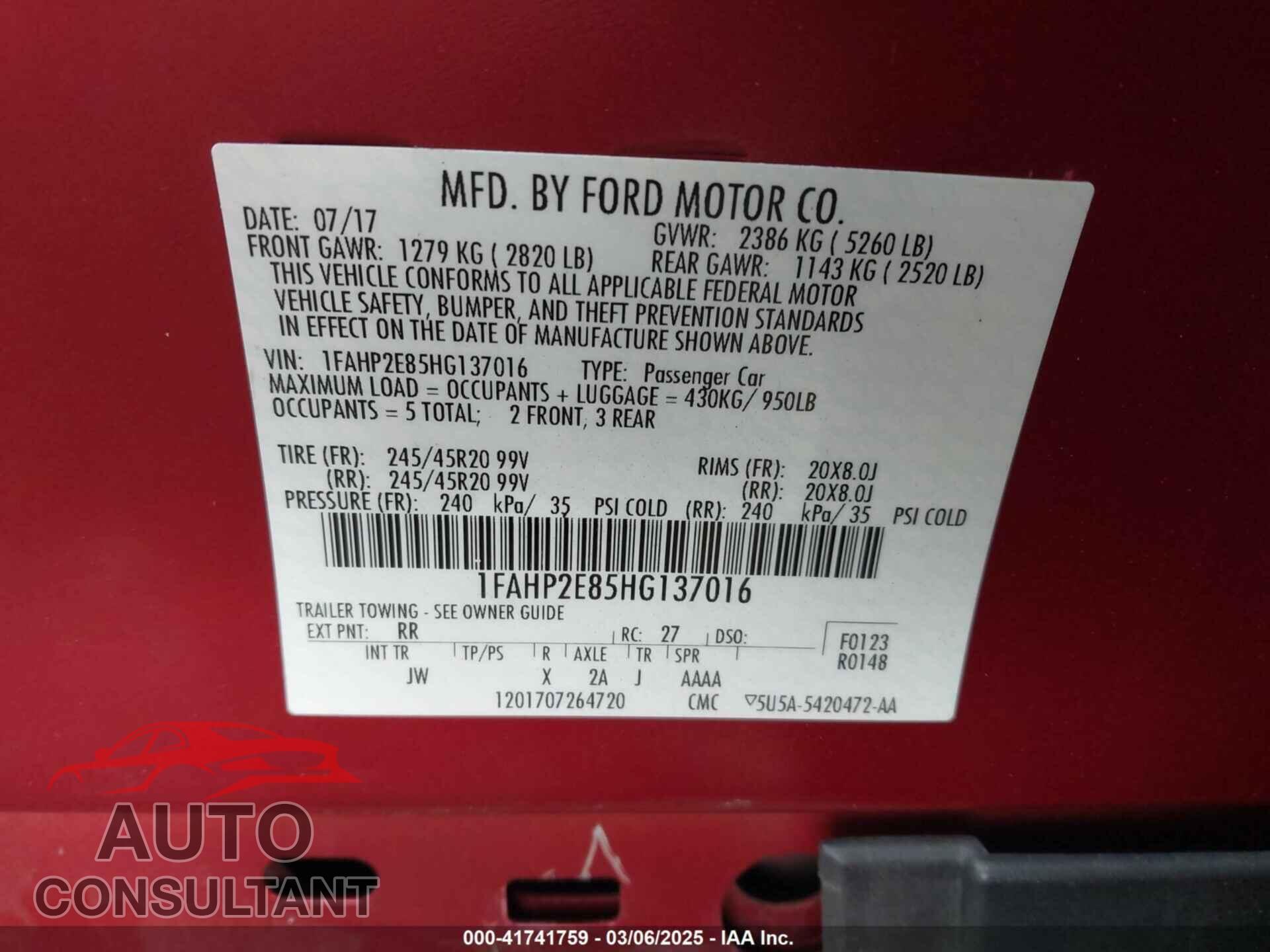 FORD TAURUS 2017 - 1FAHP2E85HG137016