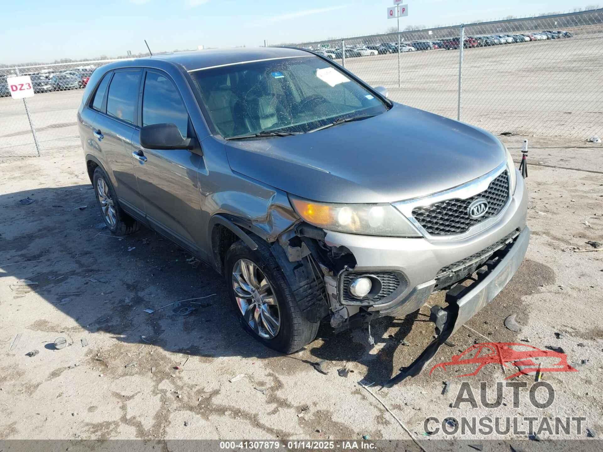 KIA SORENTO 2011 - 5XYKU4A20BG013235