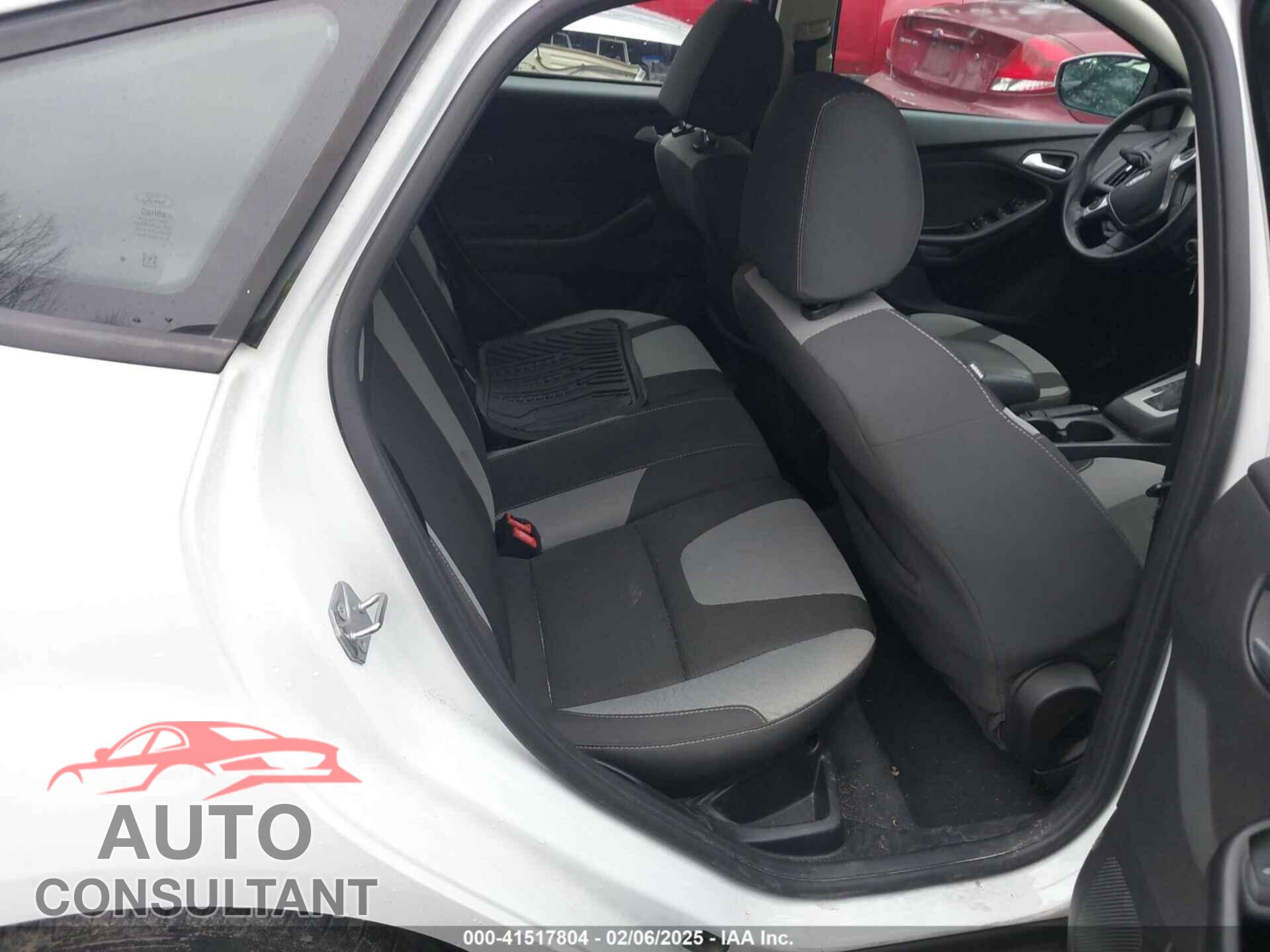 FORD FOCUS 2014 - 1FADP3K2XEL407123