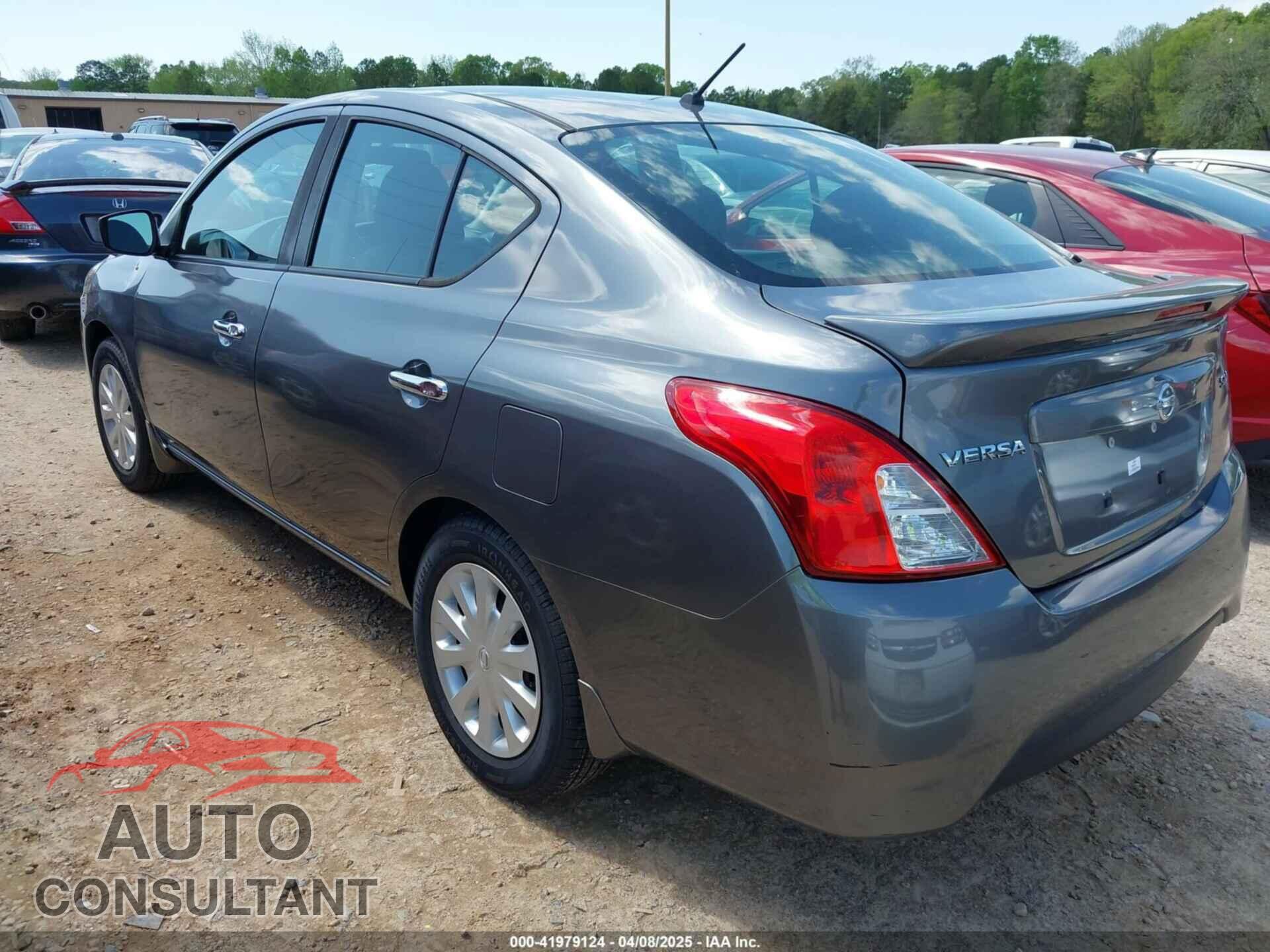 NISSAN VERSA 2017 - 3N1CN7AP2HL903321