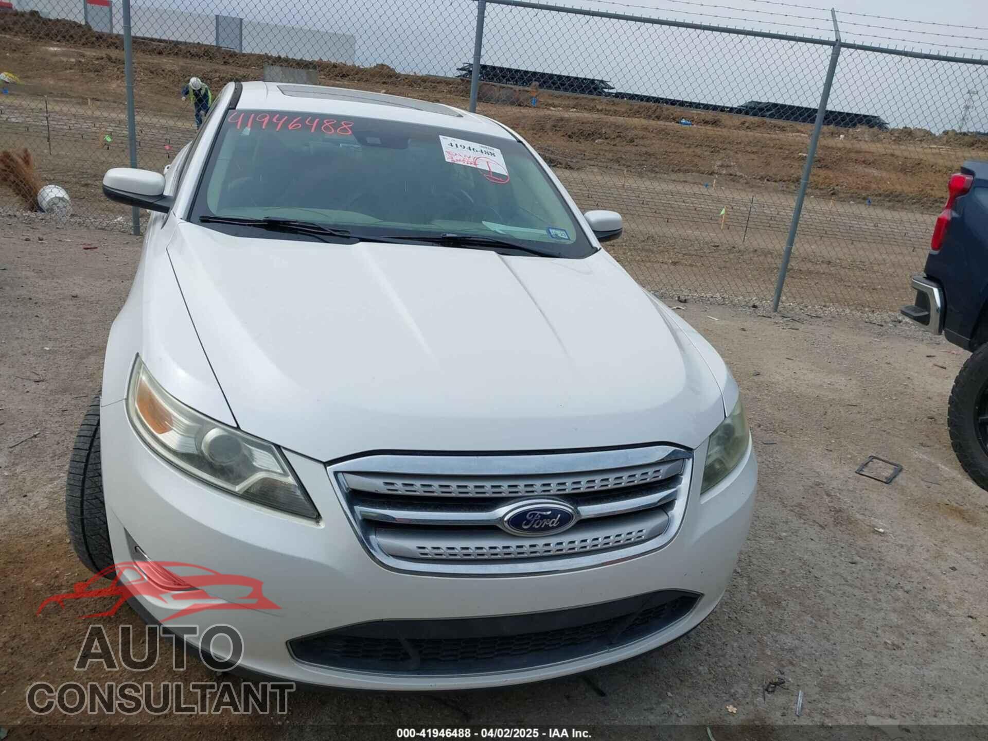 FORD TAURUS 2011 - 1FAHP2KT2BG177103