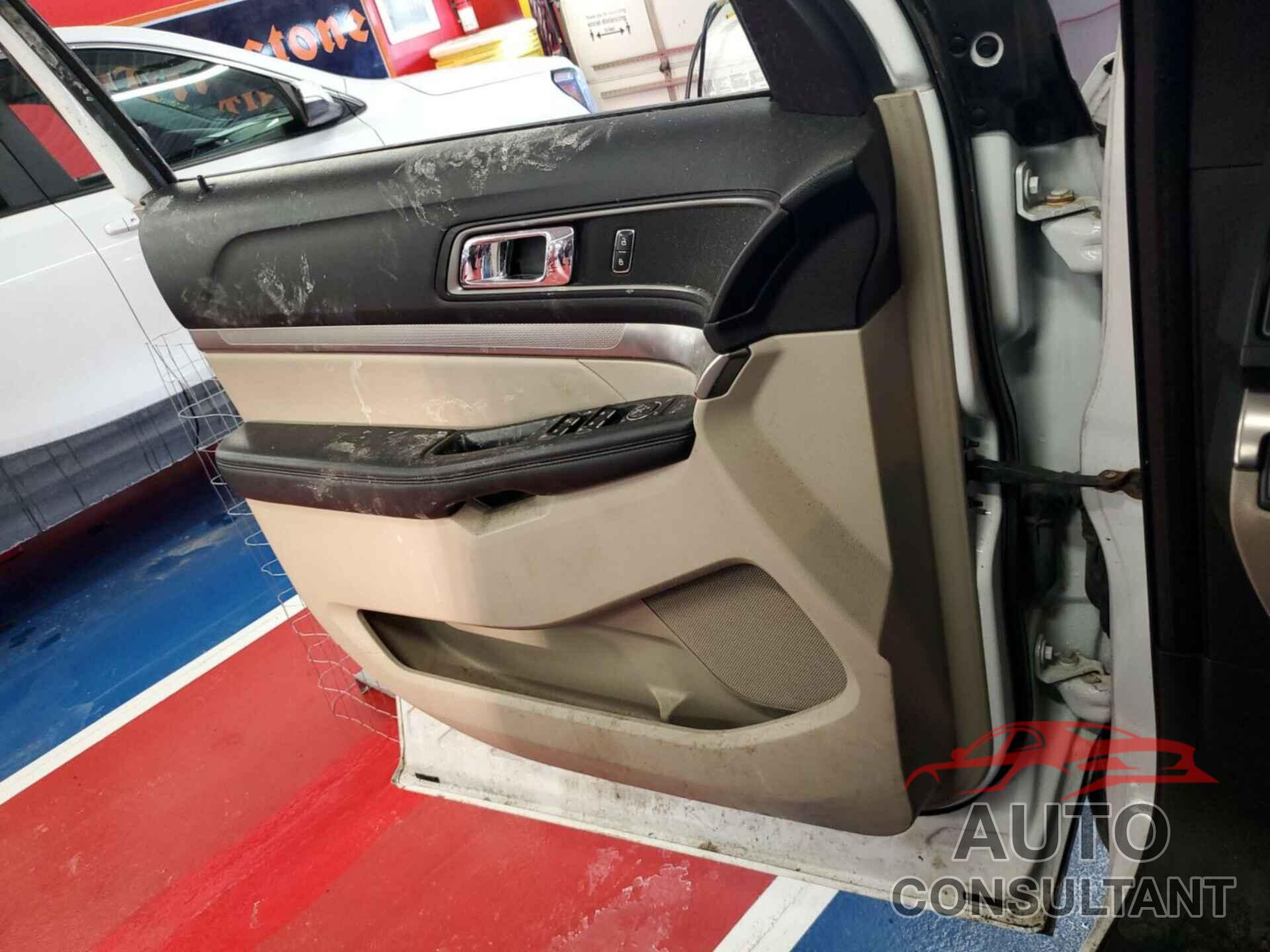 FORD EXPLORER 2018 - 1FM5K8D83JGA21279