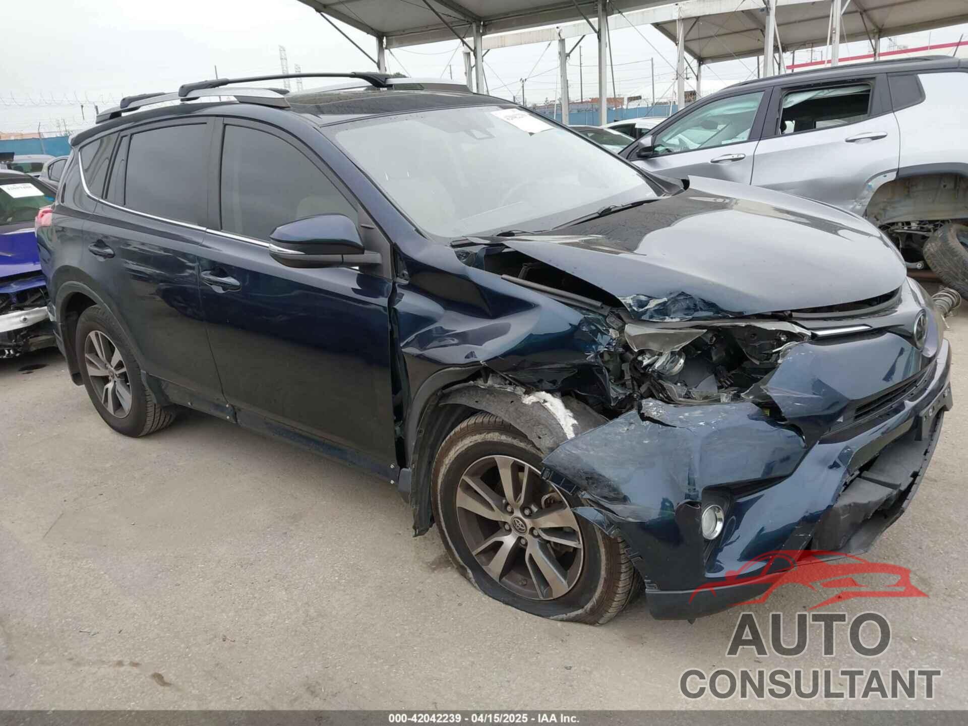 TOYOTA RAV4 2018 - JTMRFREV6JJ248098